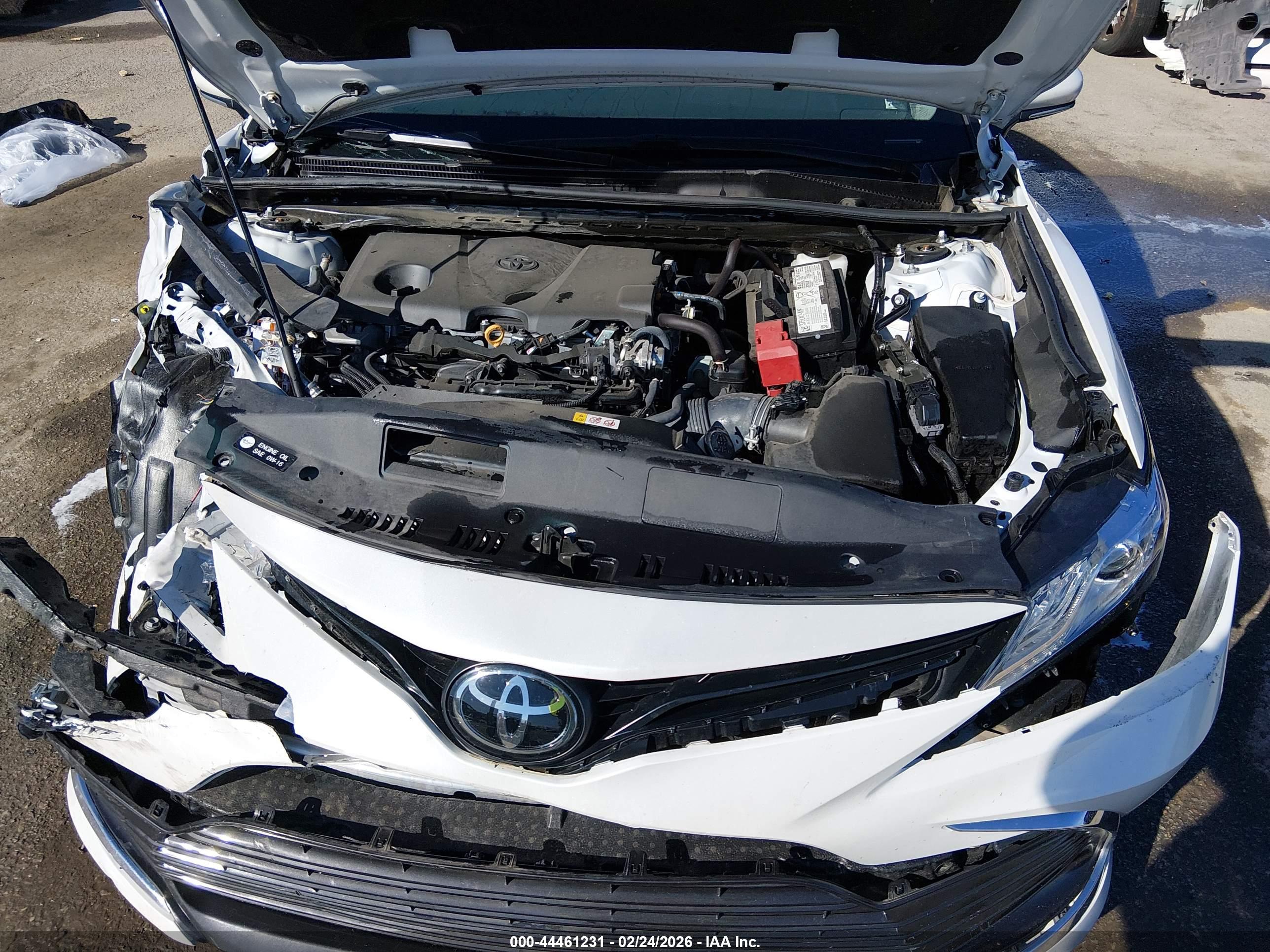 TOYOTA CAMRY image 10