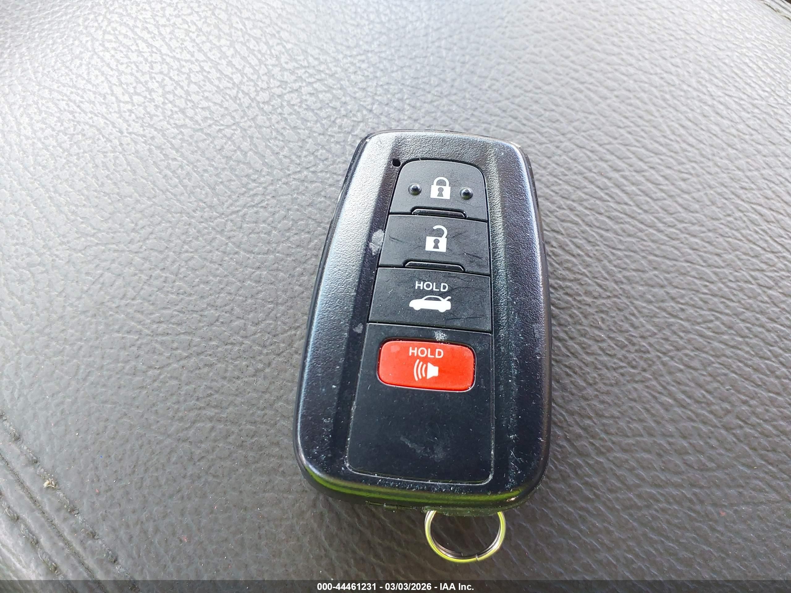 TOYOTA CAMRY image 11
