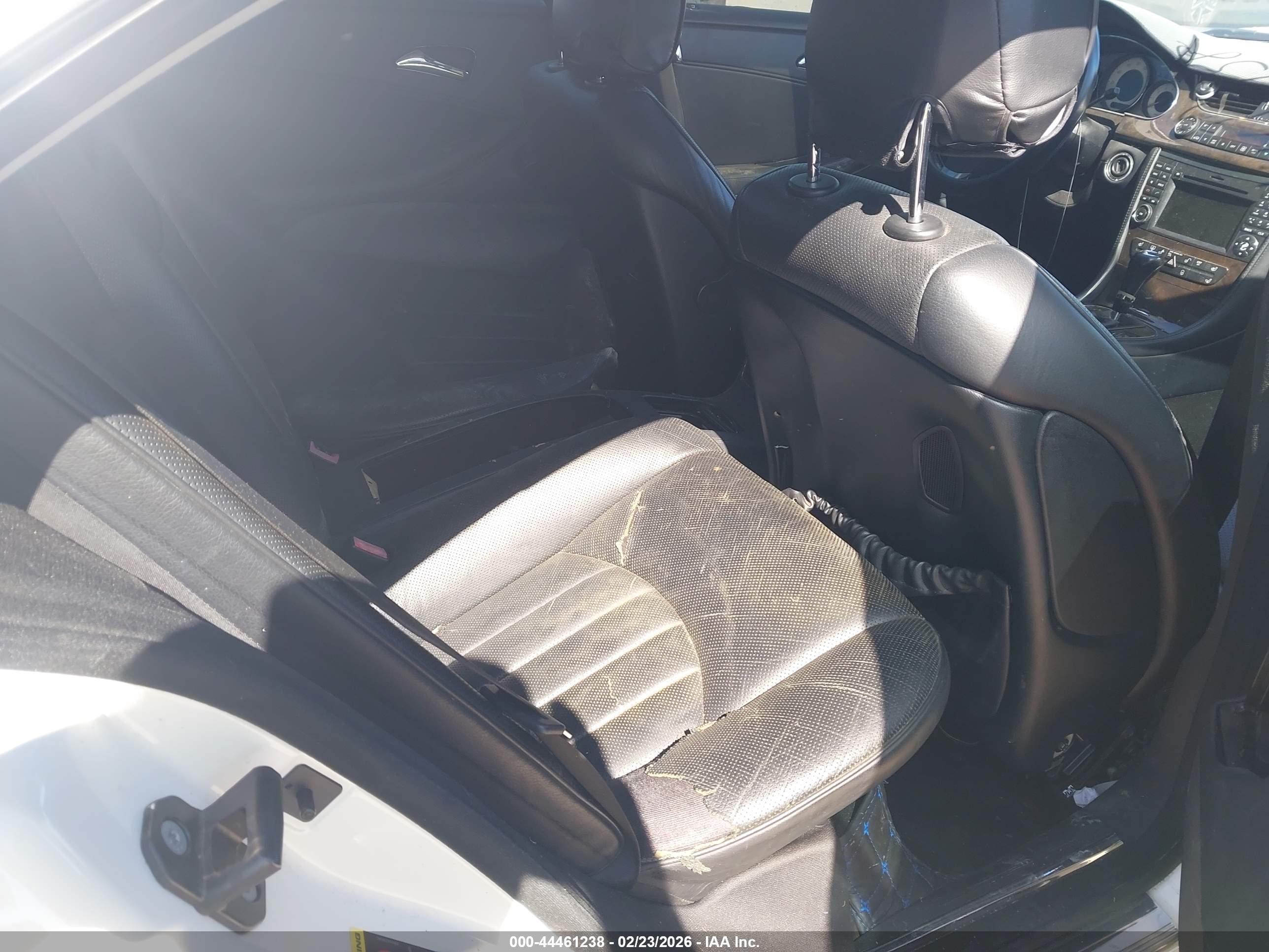 MERCEDES-BENZ CLS image 8