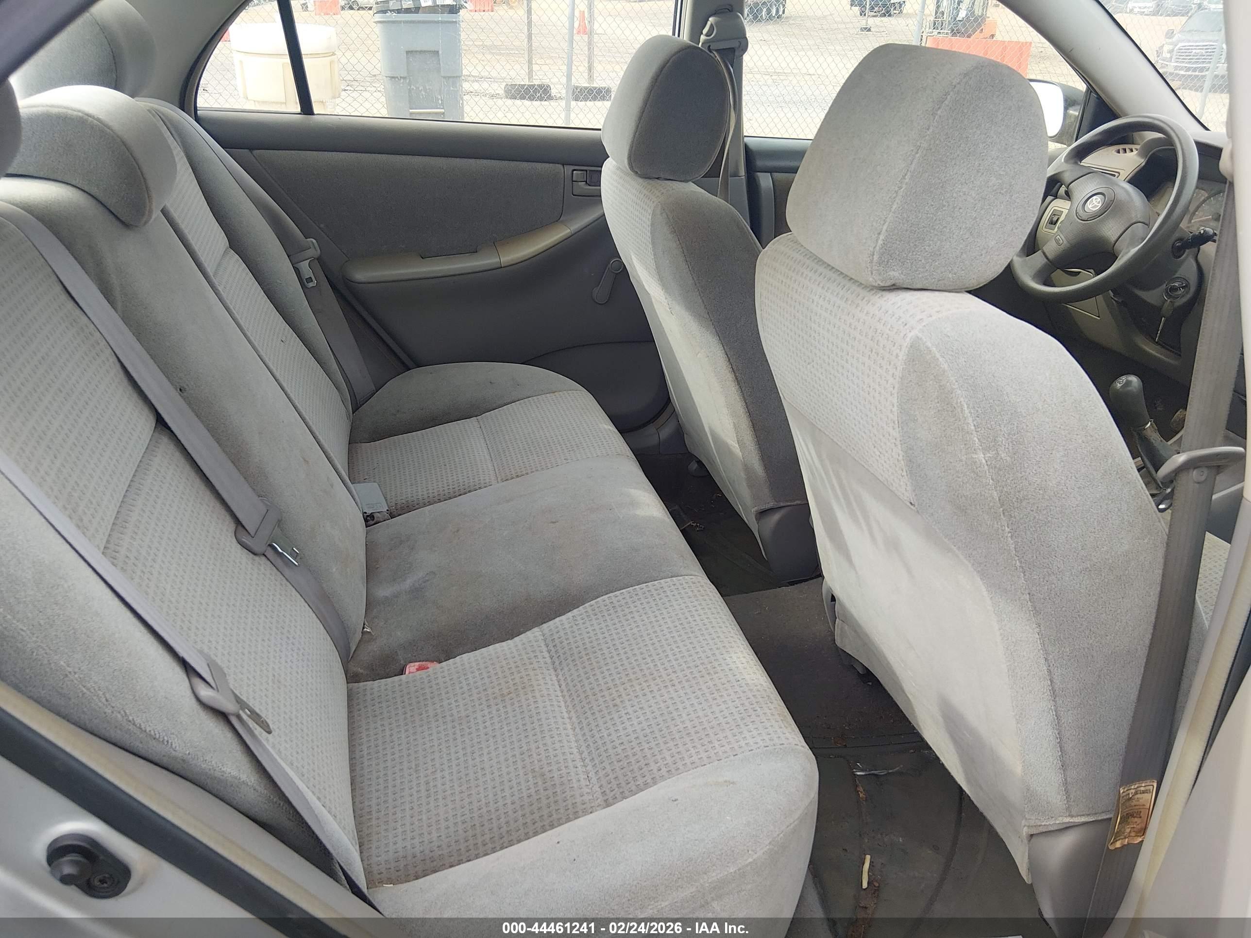 TOYOTA COROLLA image 8