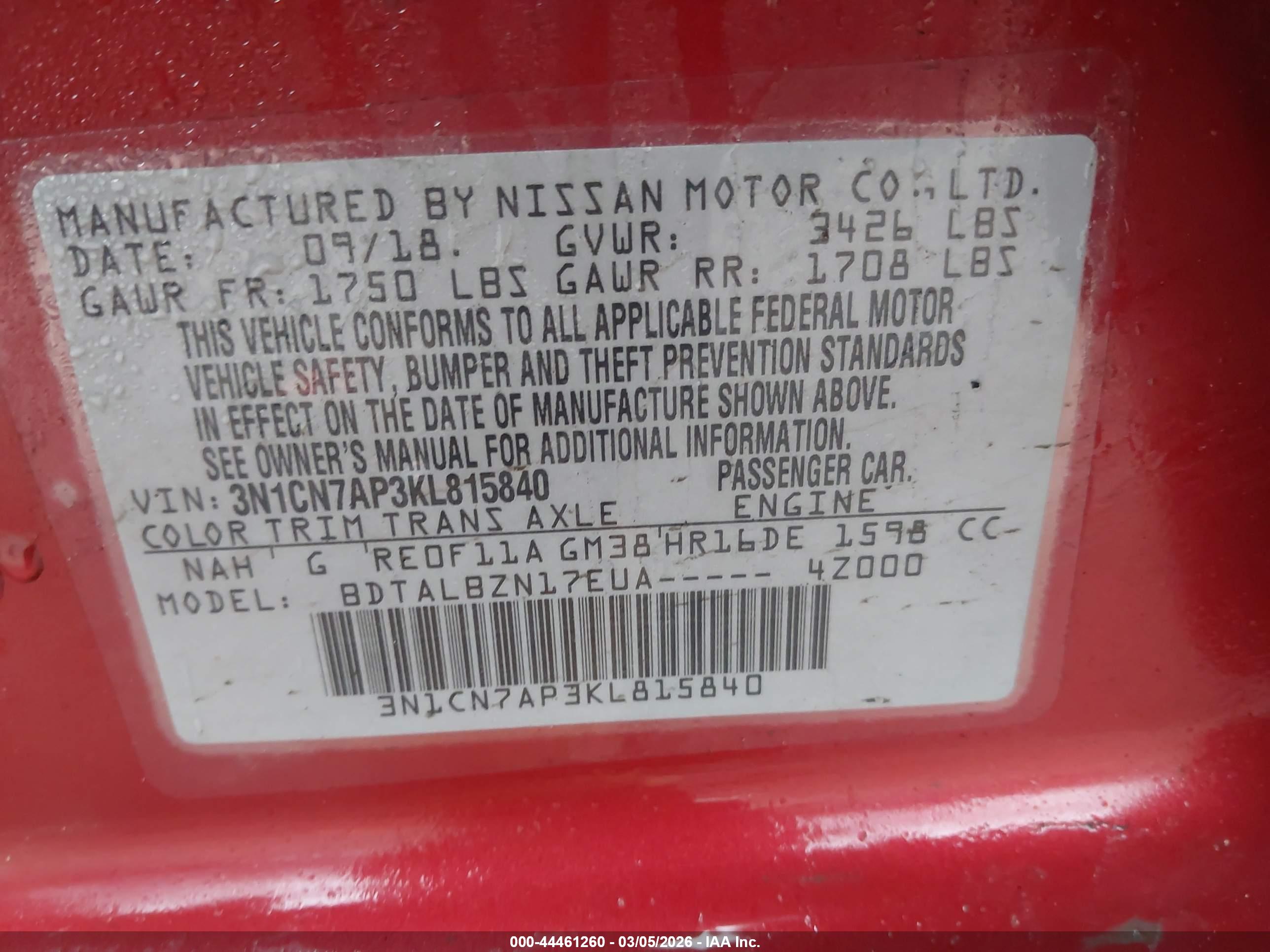 NISSAN VERSA image 9
