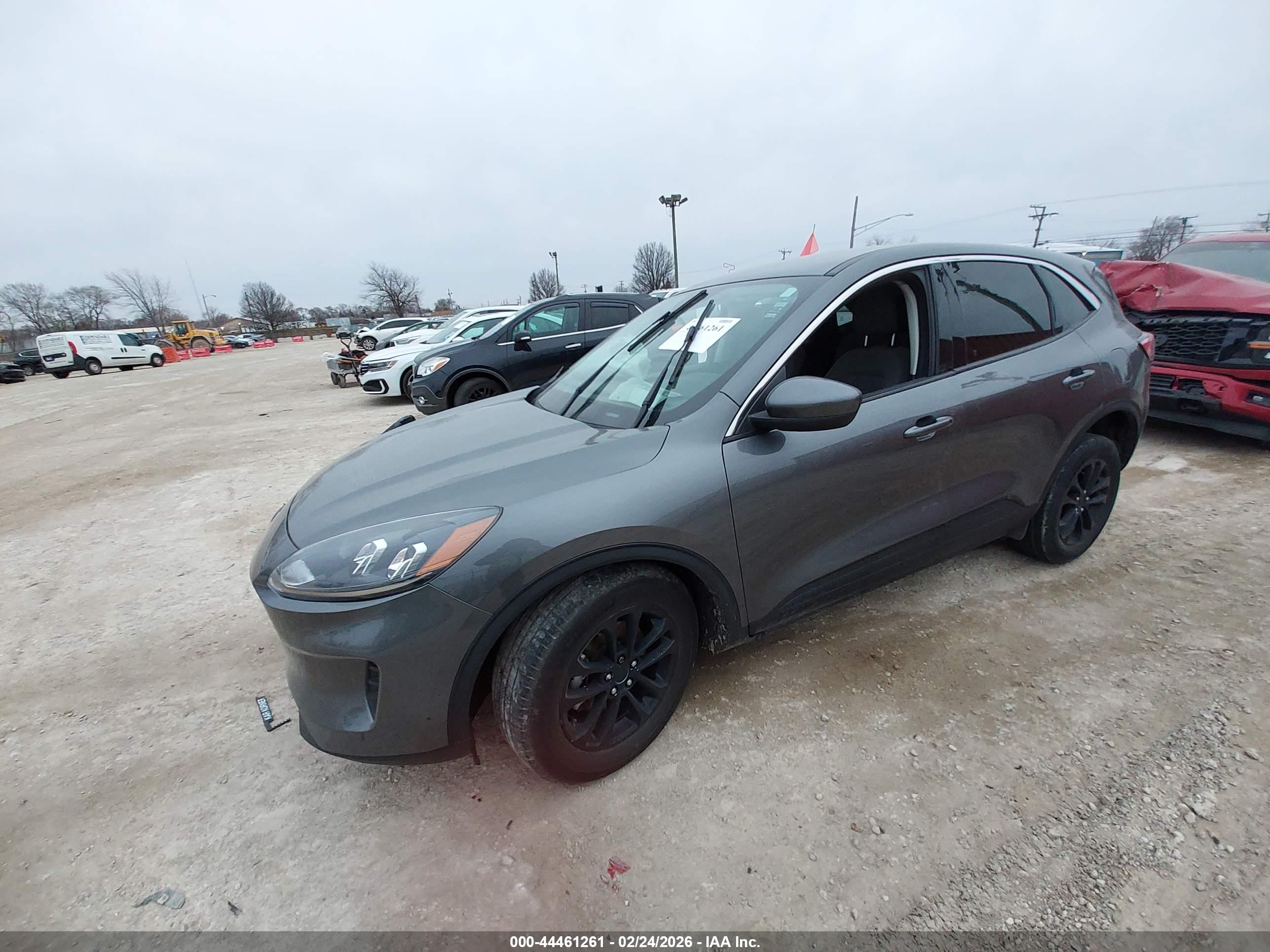 FORD ESCAPE image 2