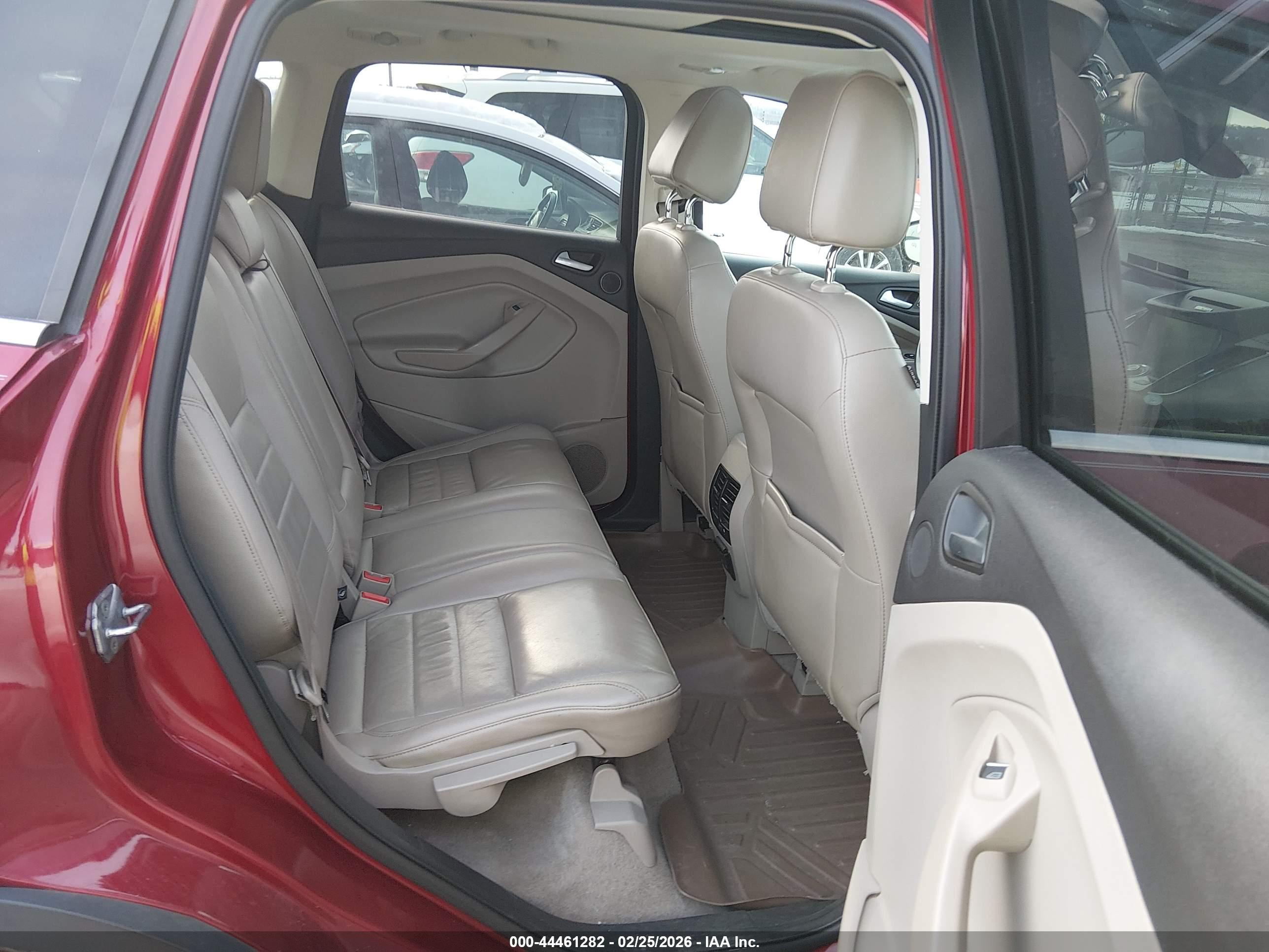 FORD ESCAPE image 8