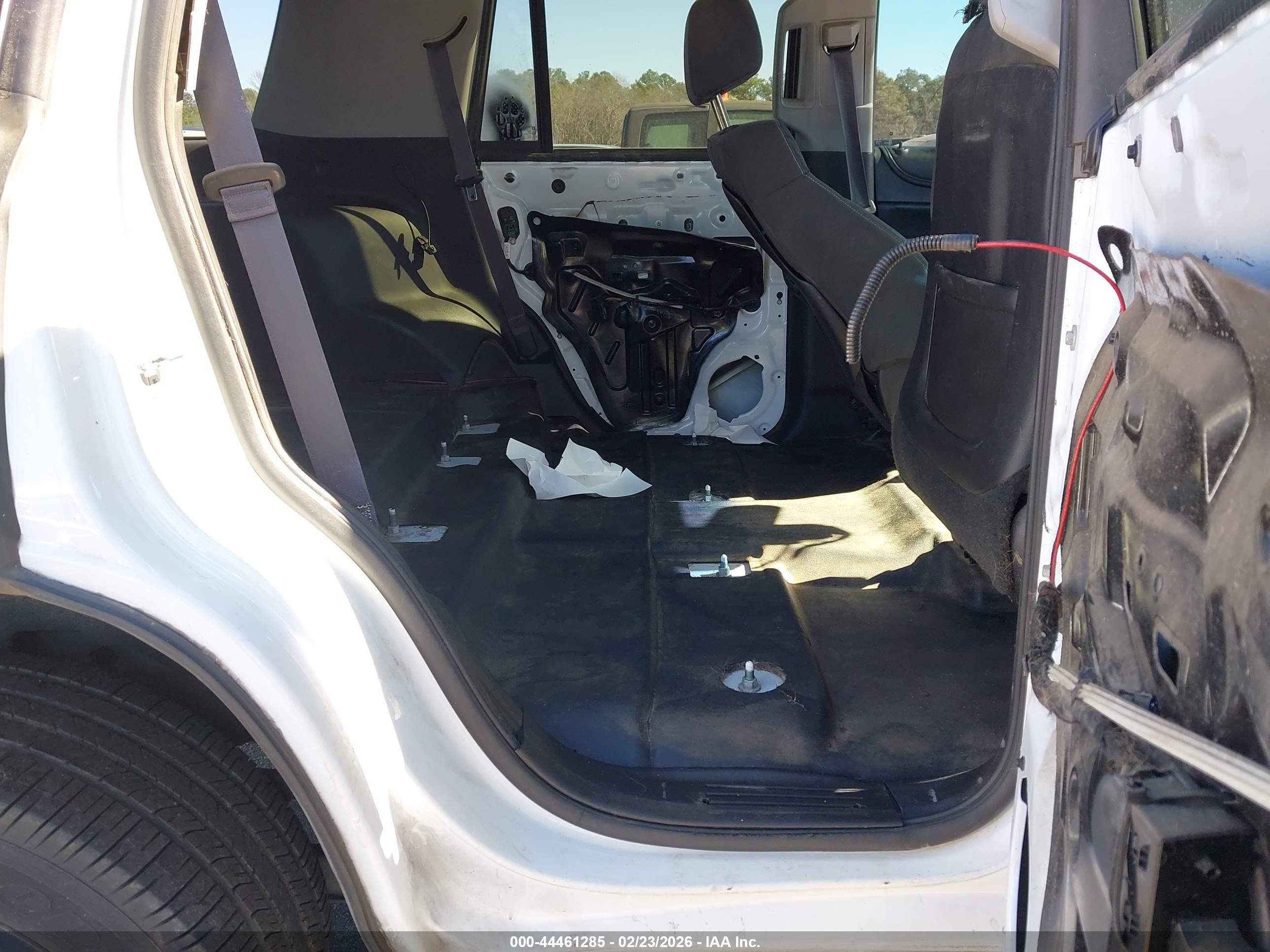 CHEVROLET TAHOE image 8