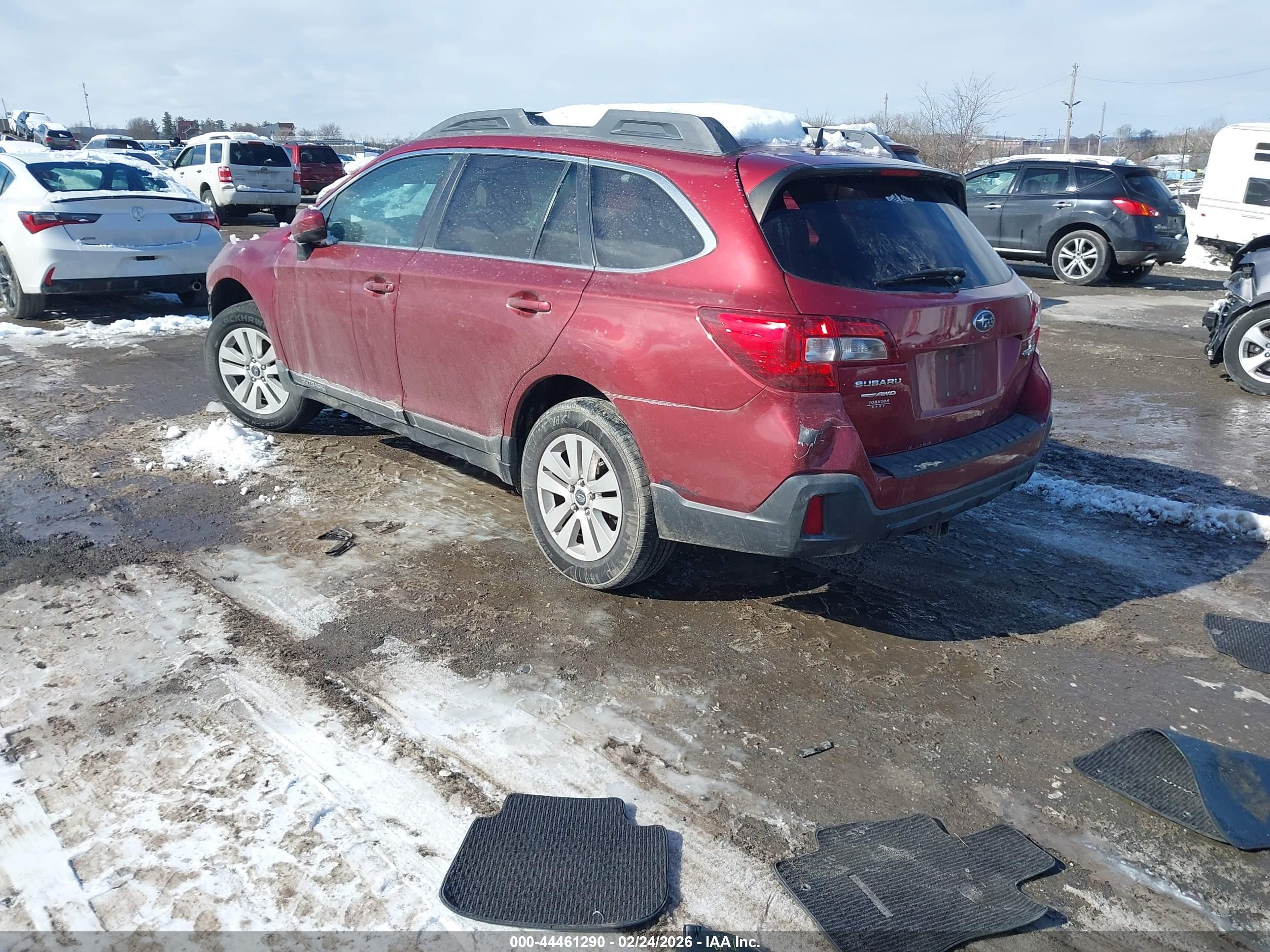 SUBARU OUTBACK image 3