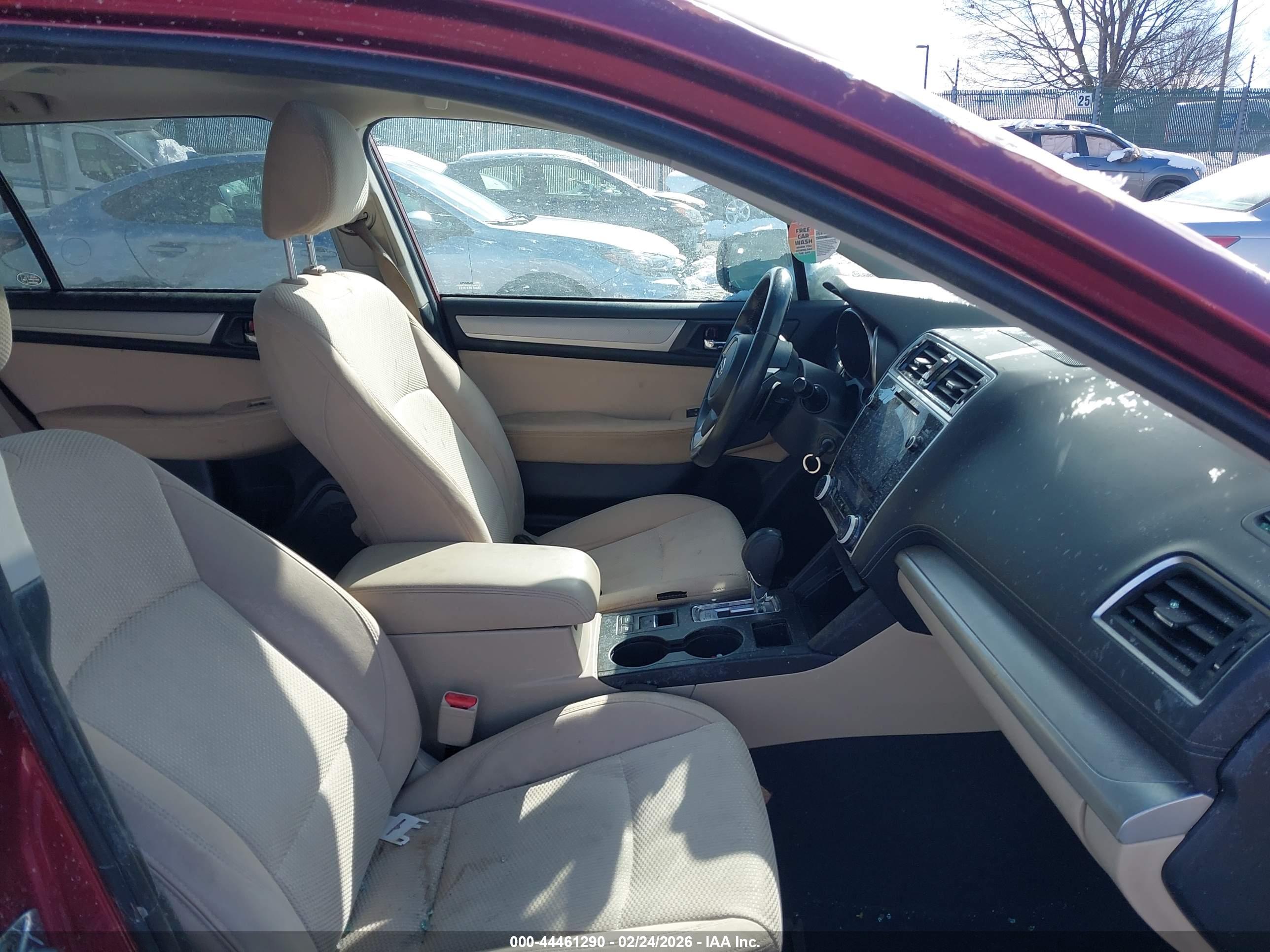 SUBARU OUTBACK image 5