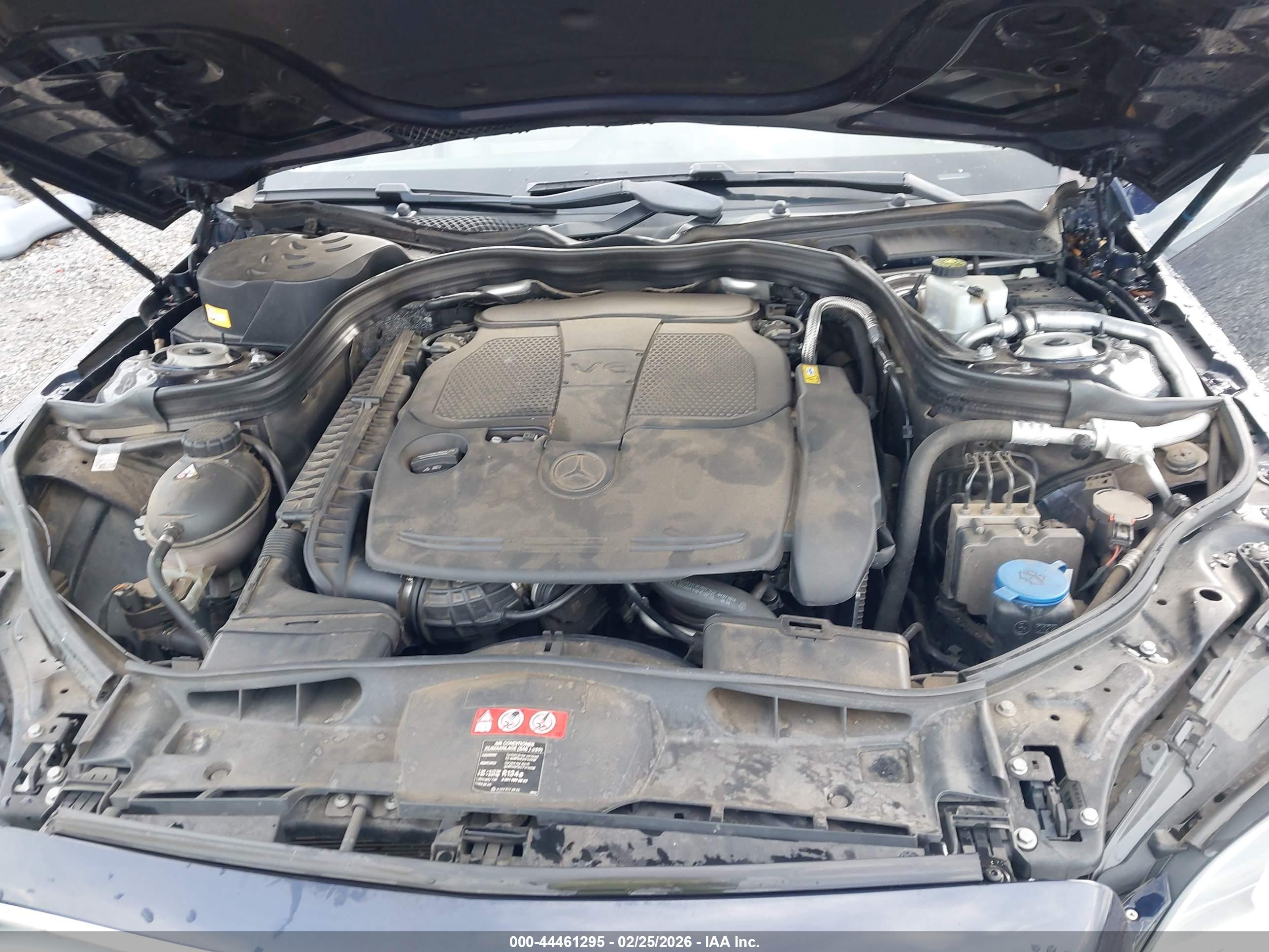 MERCEDES-BENZ E image 10