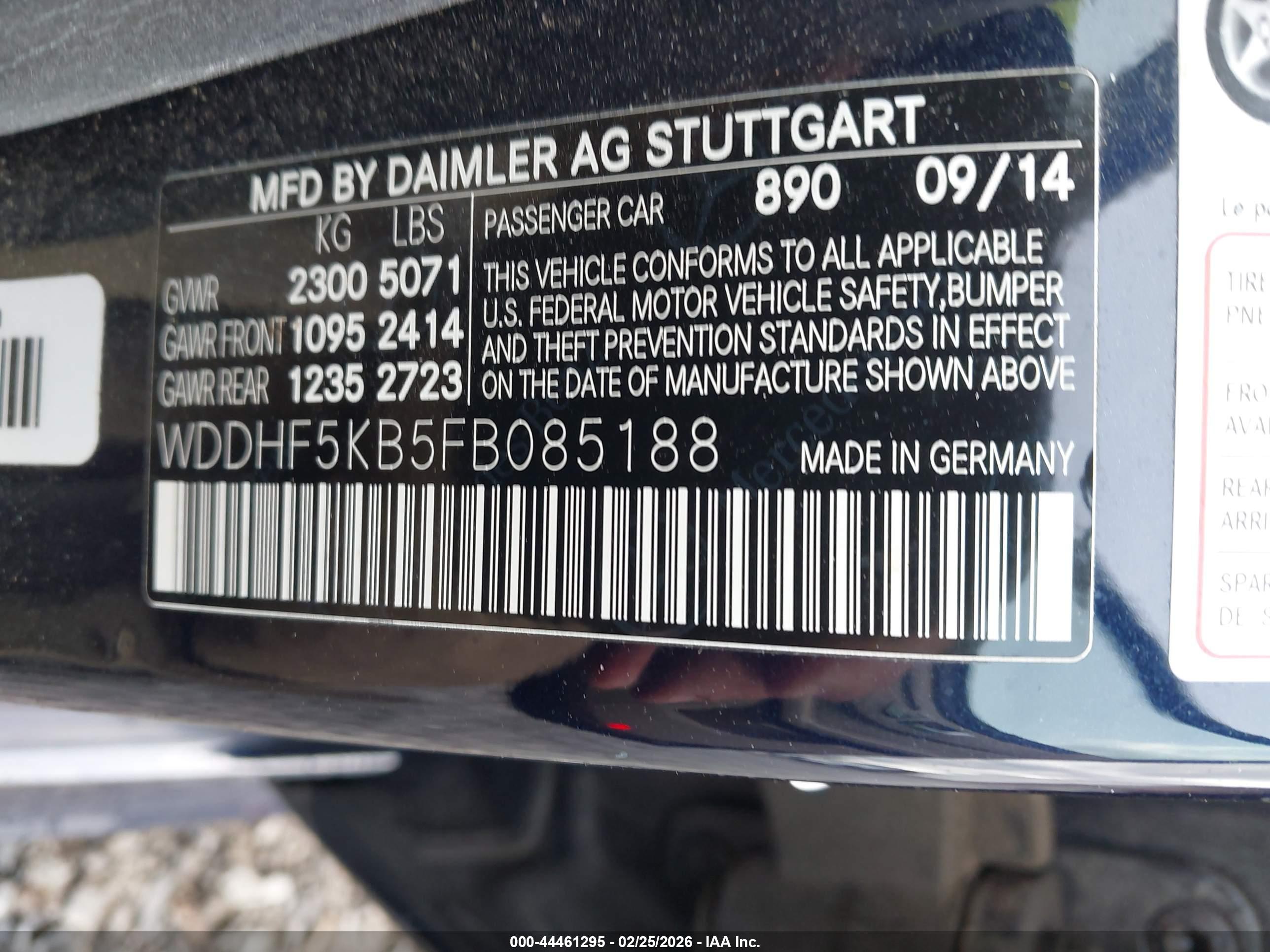 MERCEDES-BENZ E image 9