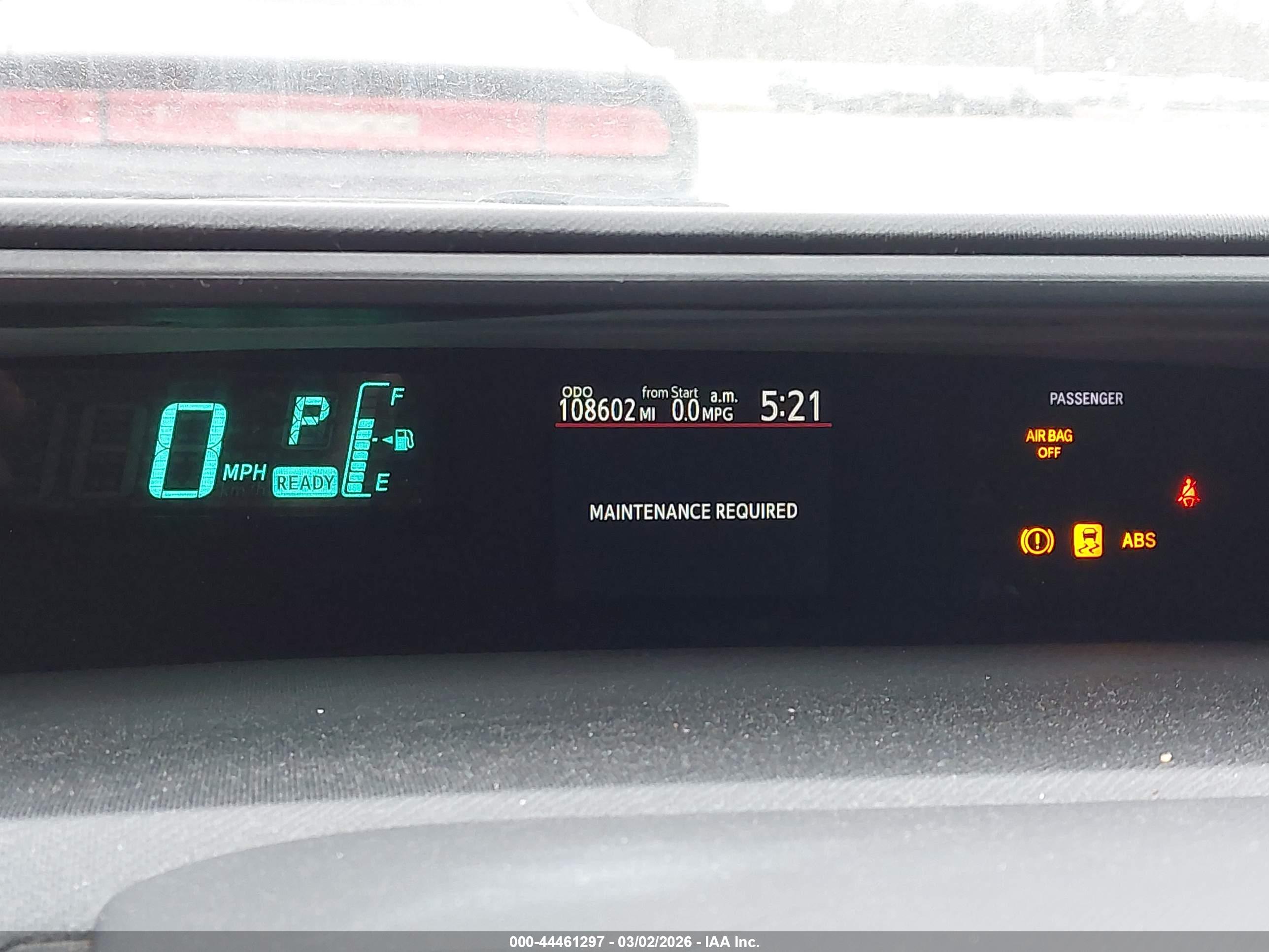TOYOTA PRIUS image 7