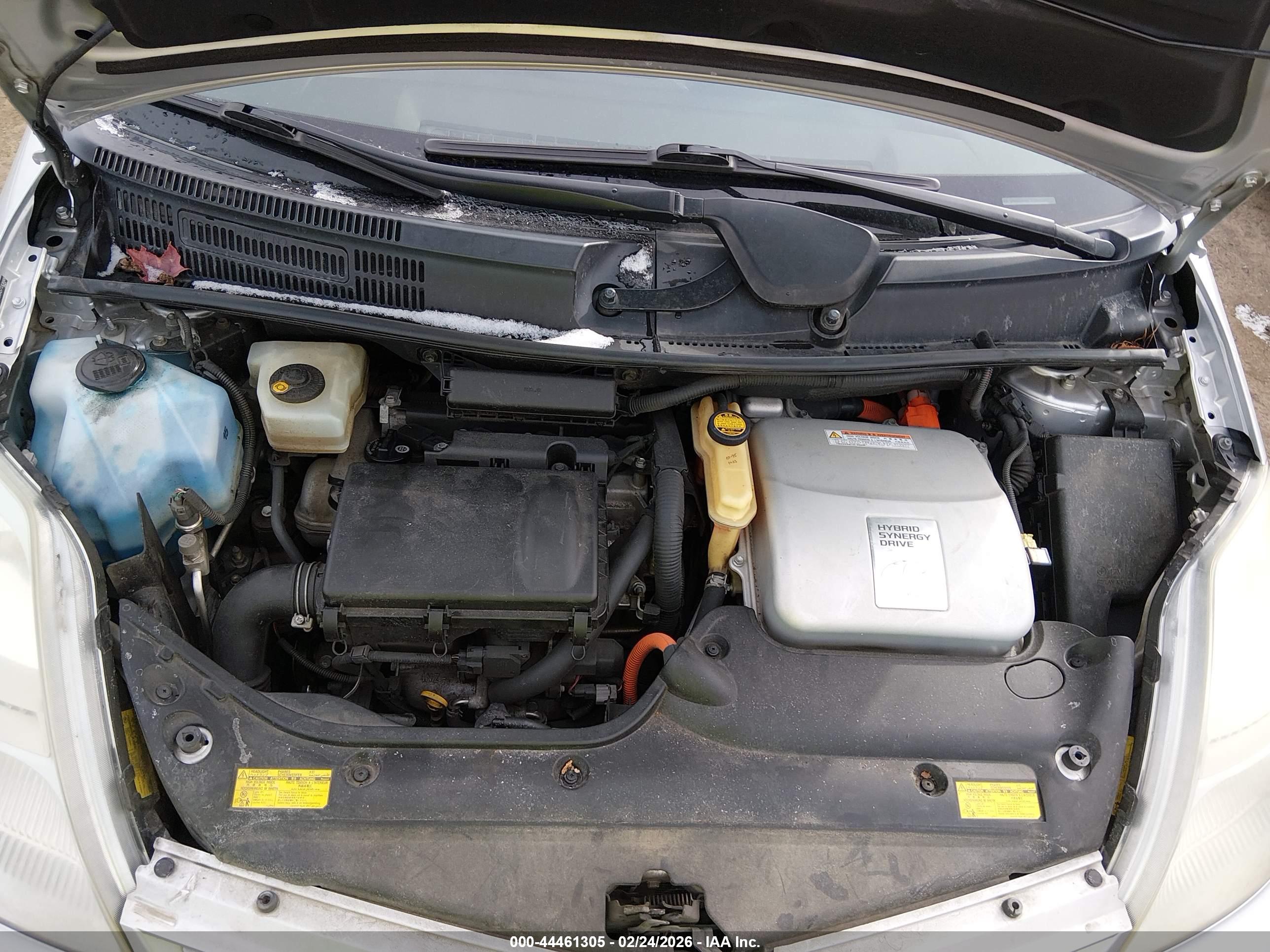 TOYOTA PRIUS image 10