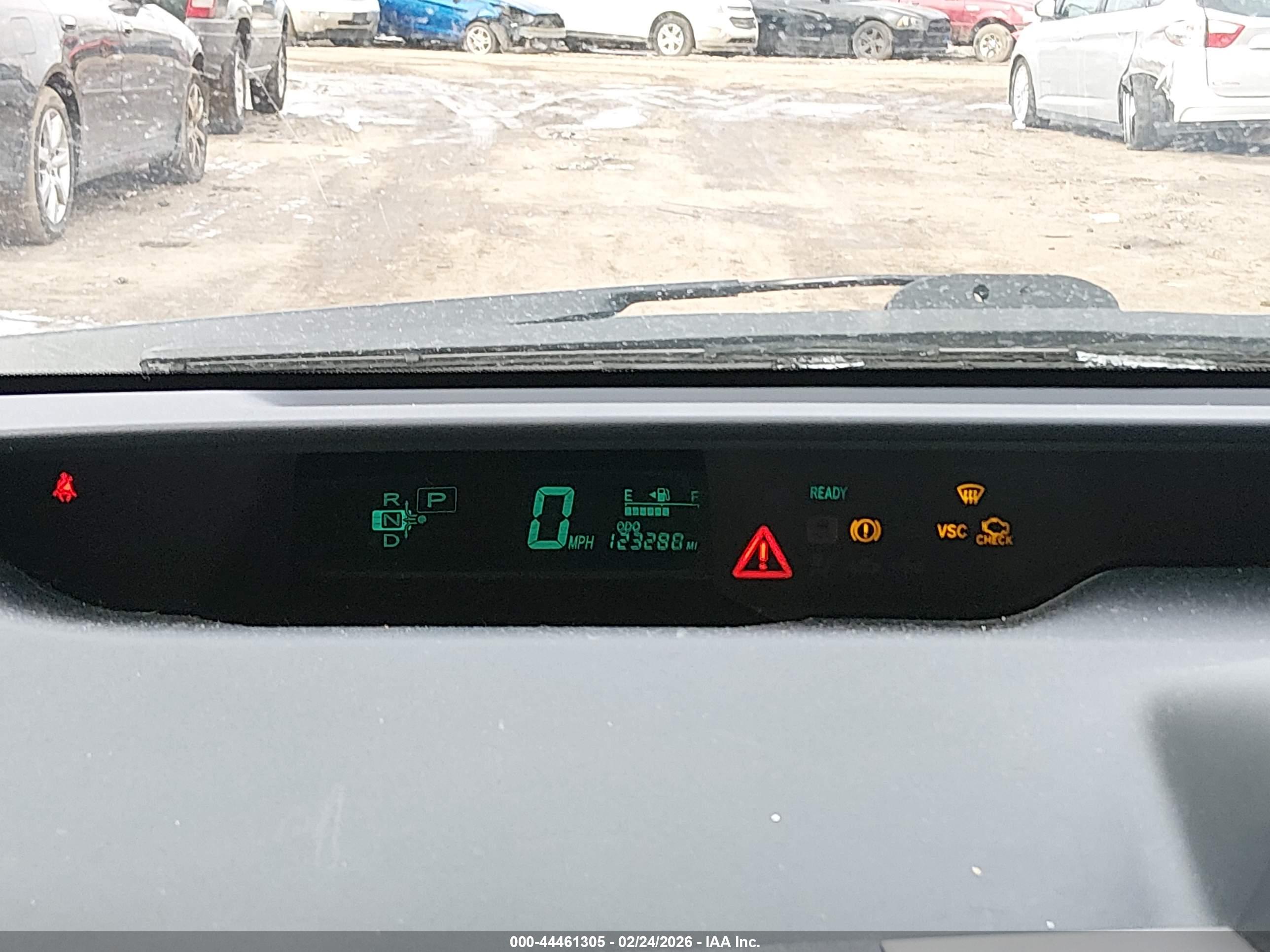 TOYOTA PRIUS image 7