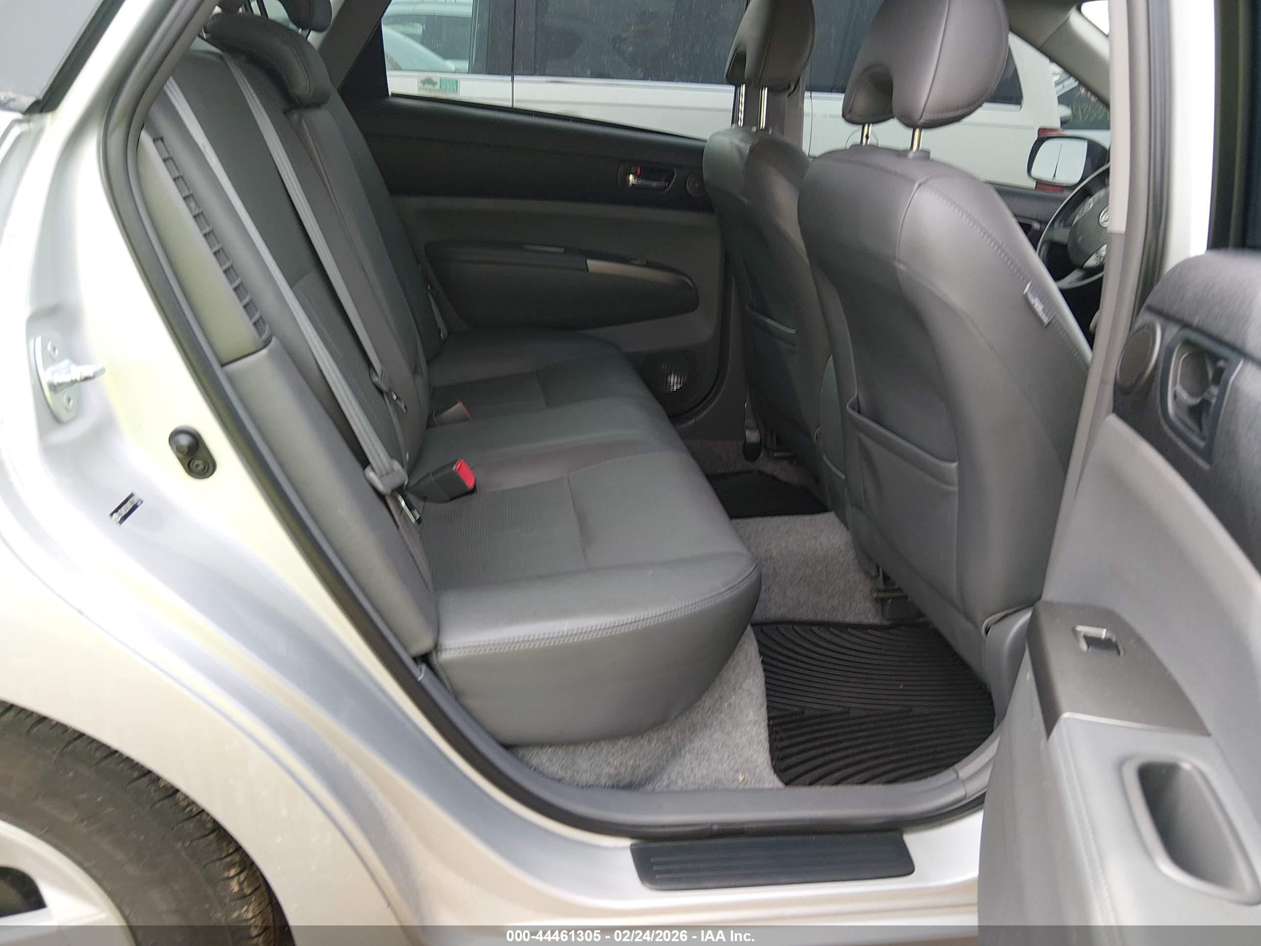 TOYOTA PRIUS image 8