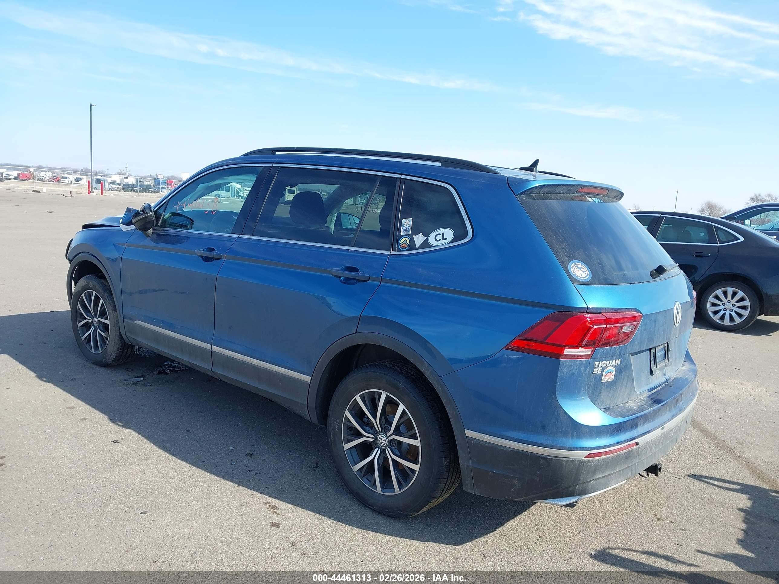 VOLKSWAGEN TIGUAN image 3