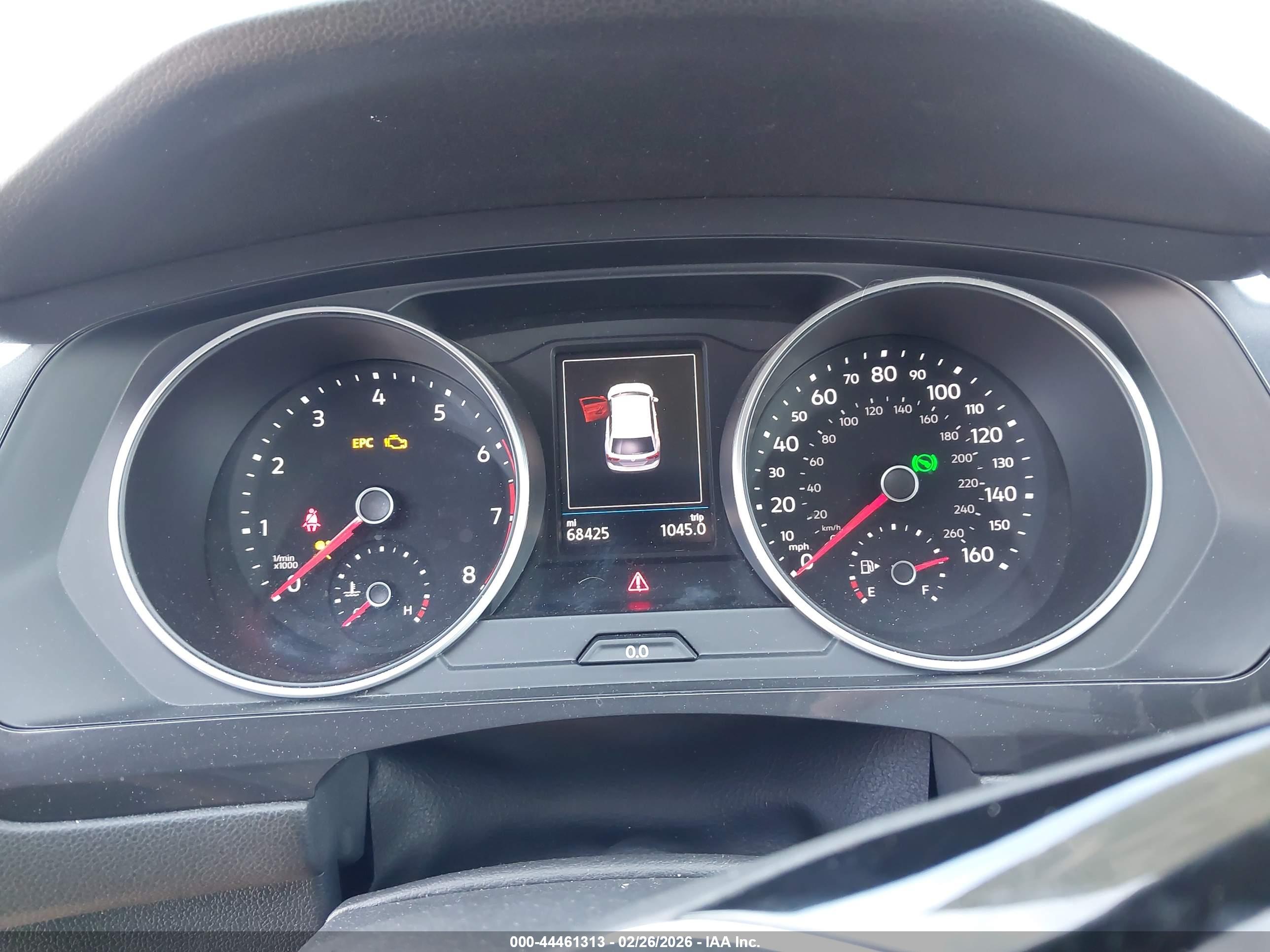 VOLKSWAGEN TIGUAN image 7