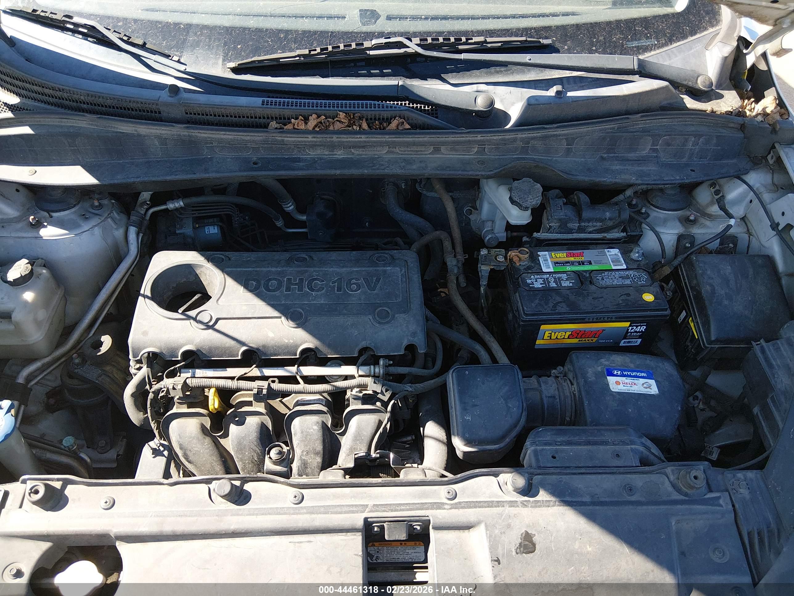 HYUNDAI TUCSON image 10