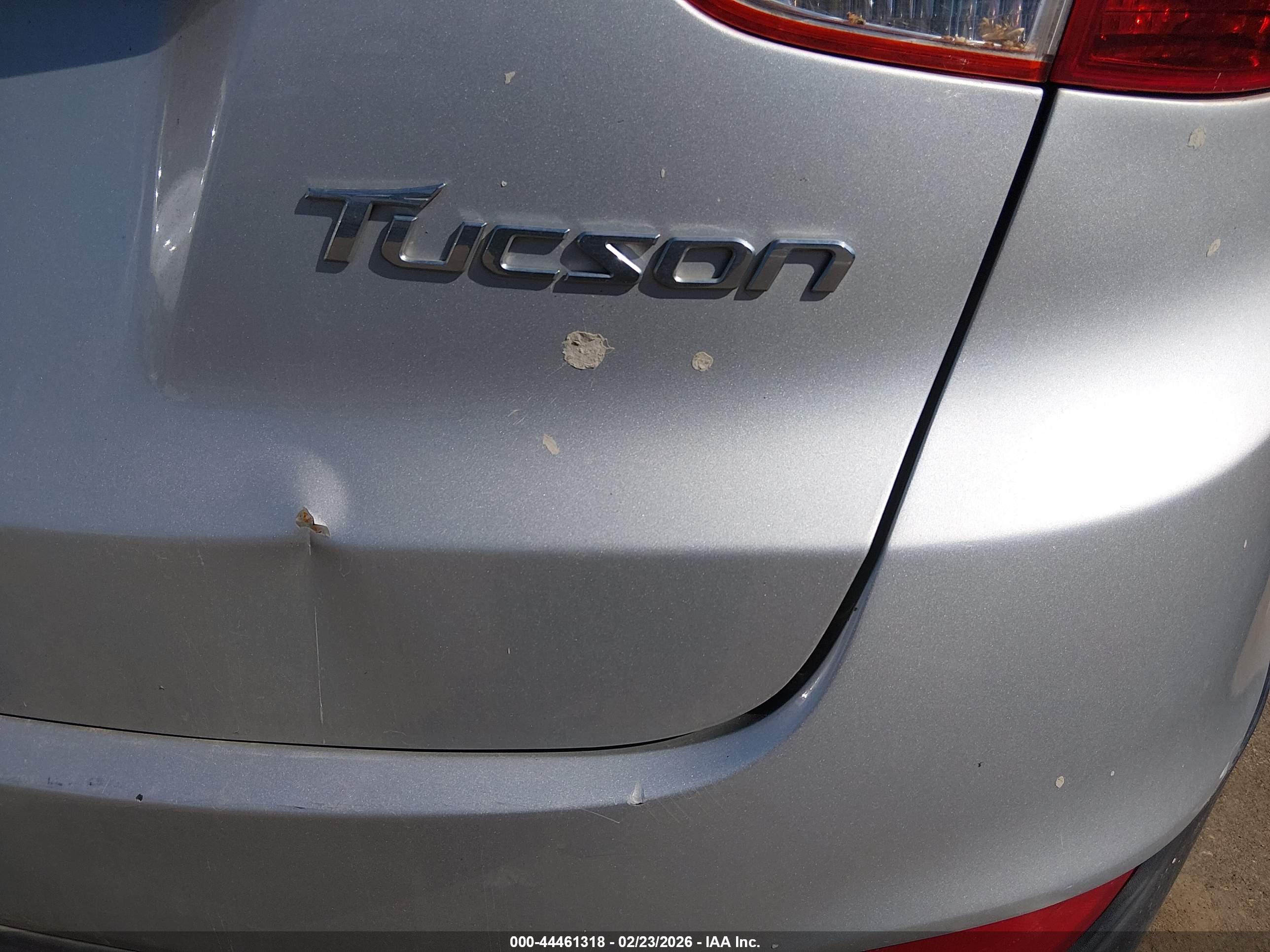 HYUNDAI TUCSON image 6