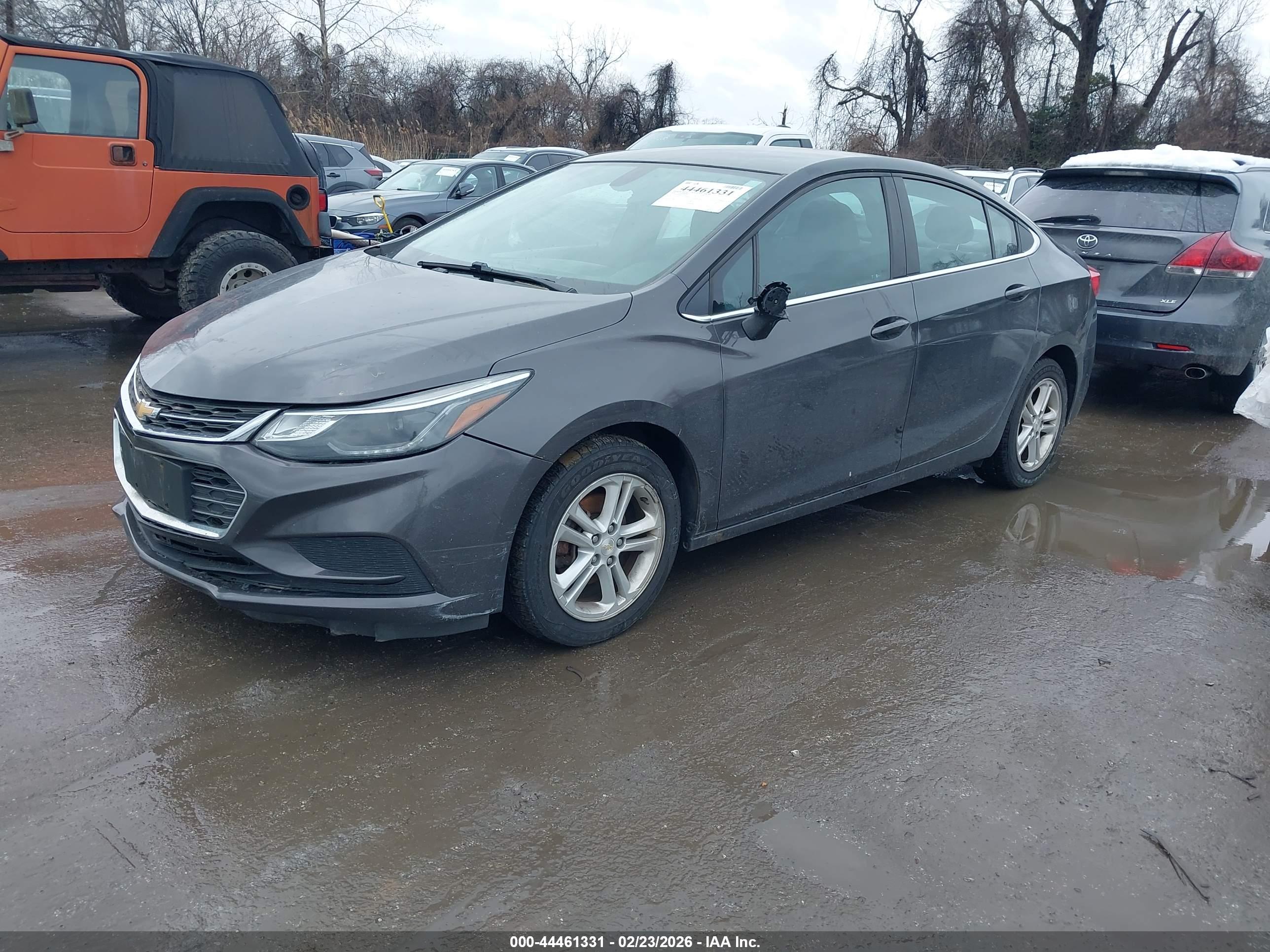 CHEVROLET CRUZE image 2