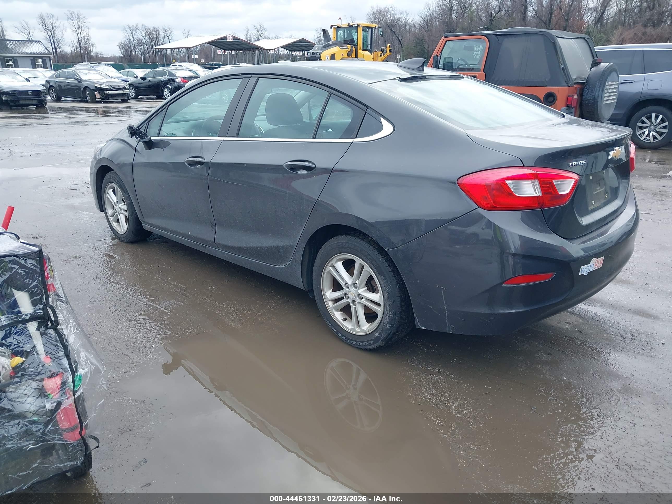CHEVROLET CRUZE image 3