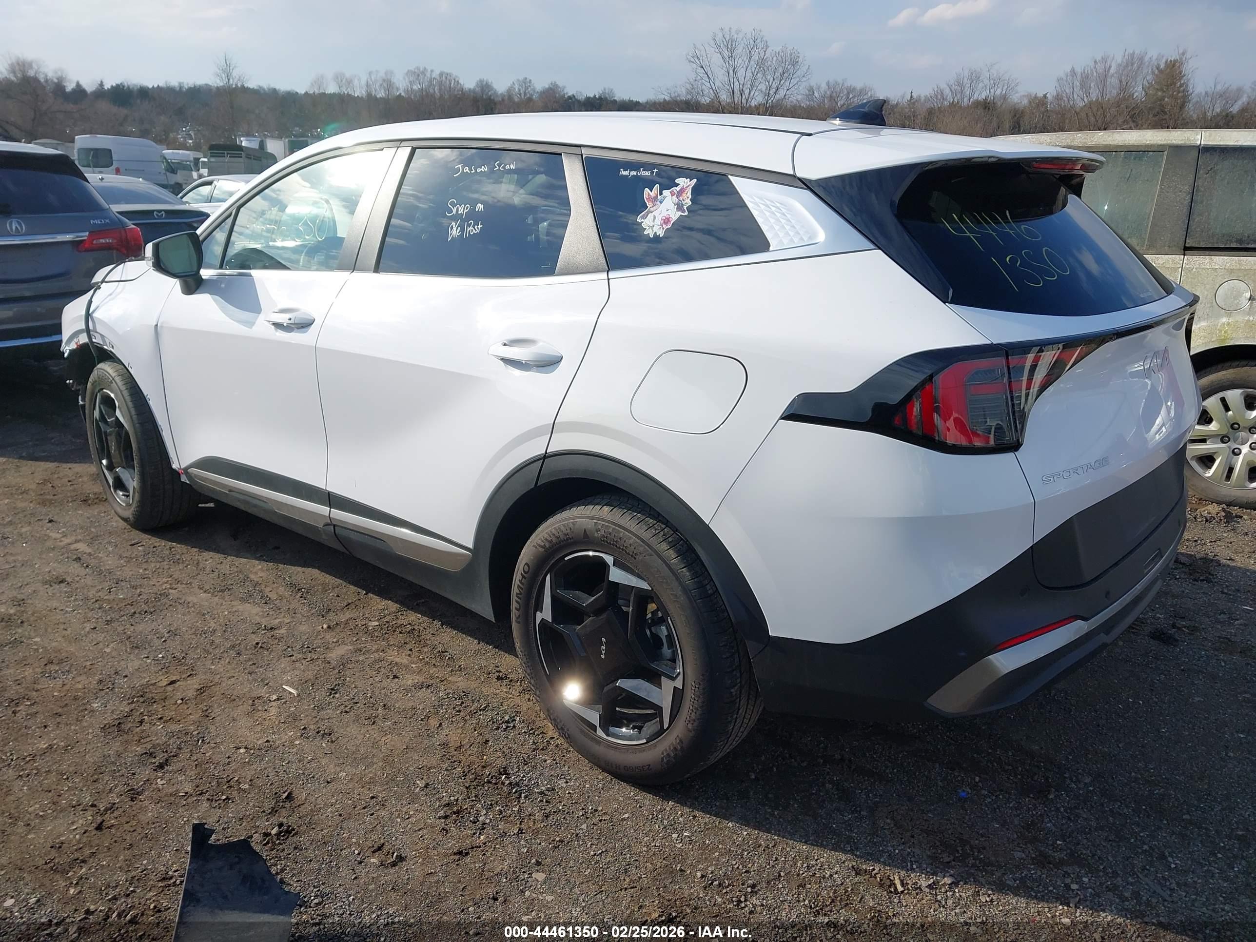 KIA SPORTAGE image 3