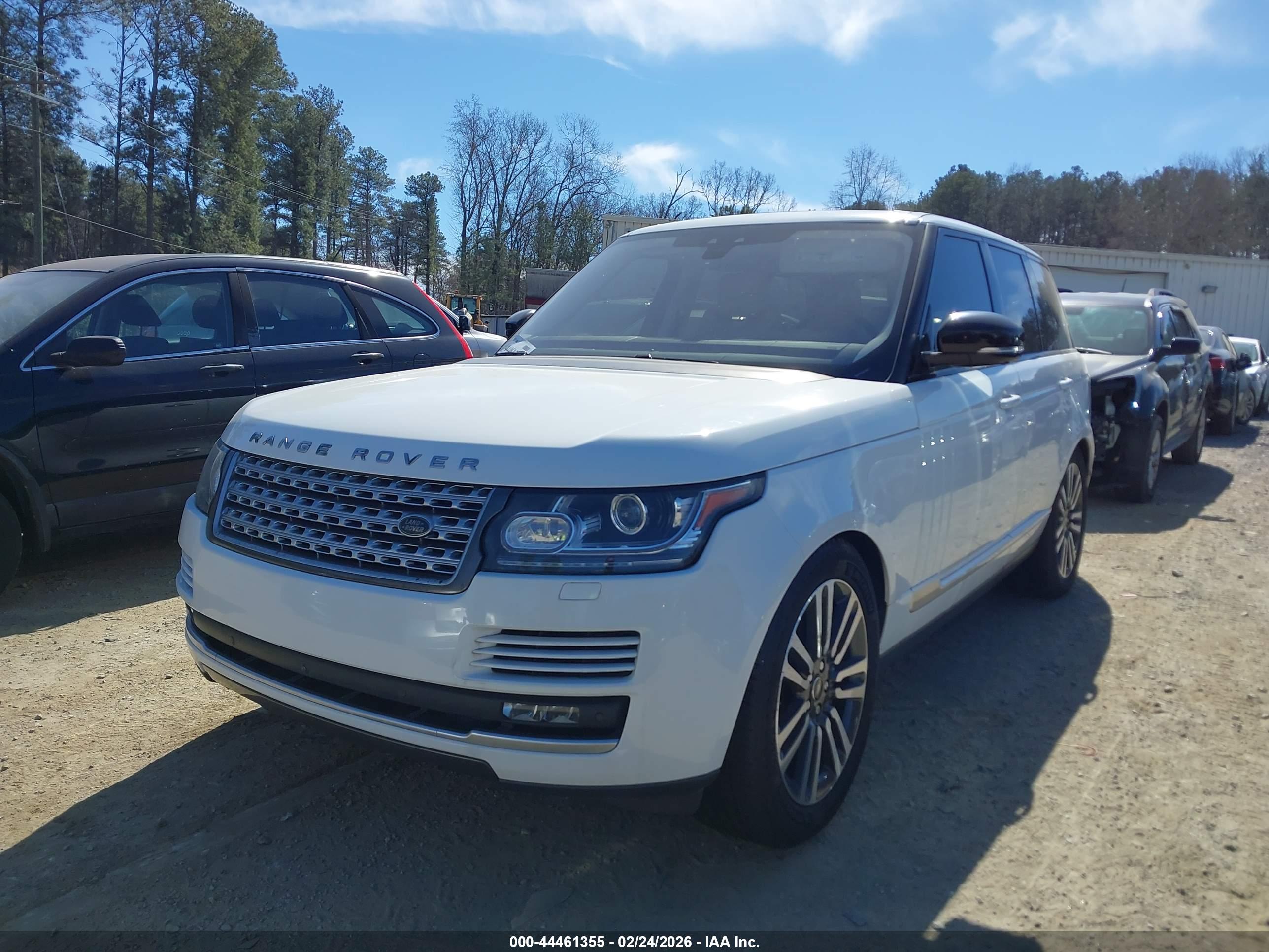 LAND ROVER image 2
