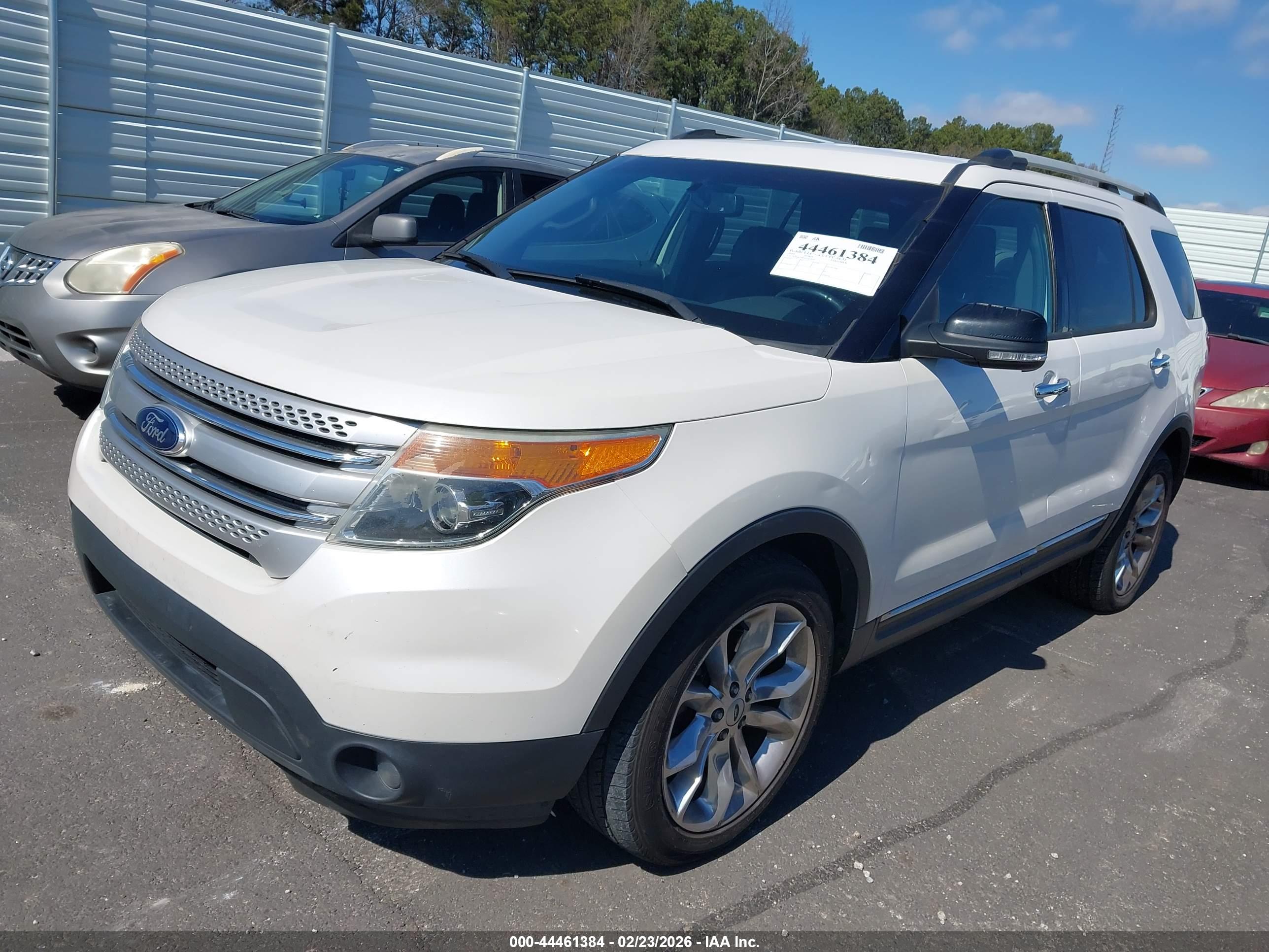FORD EXPLORER image 2