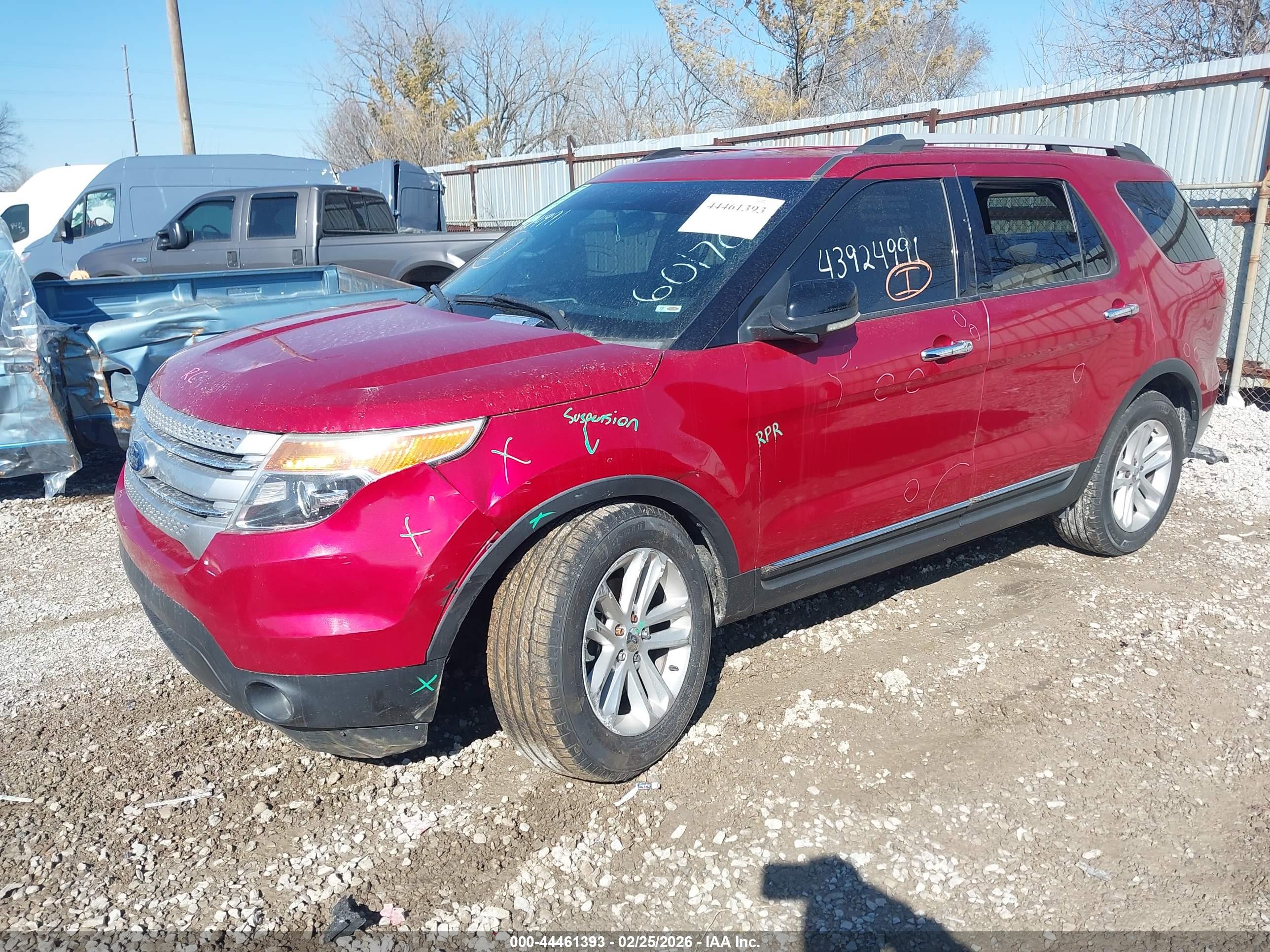 FORD EXPLORER image 2