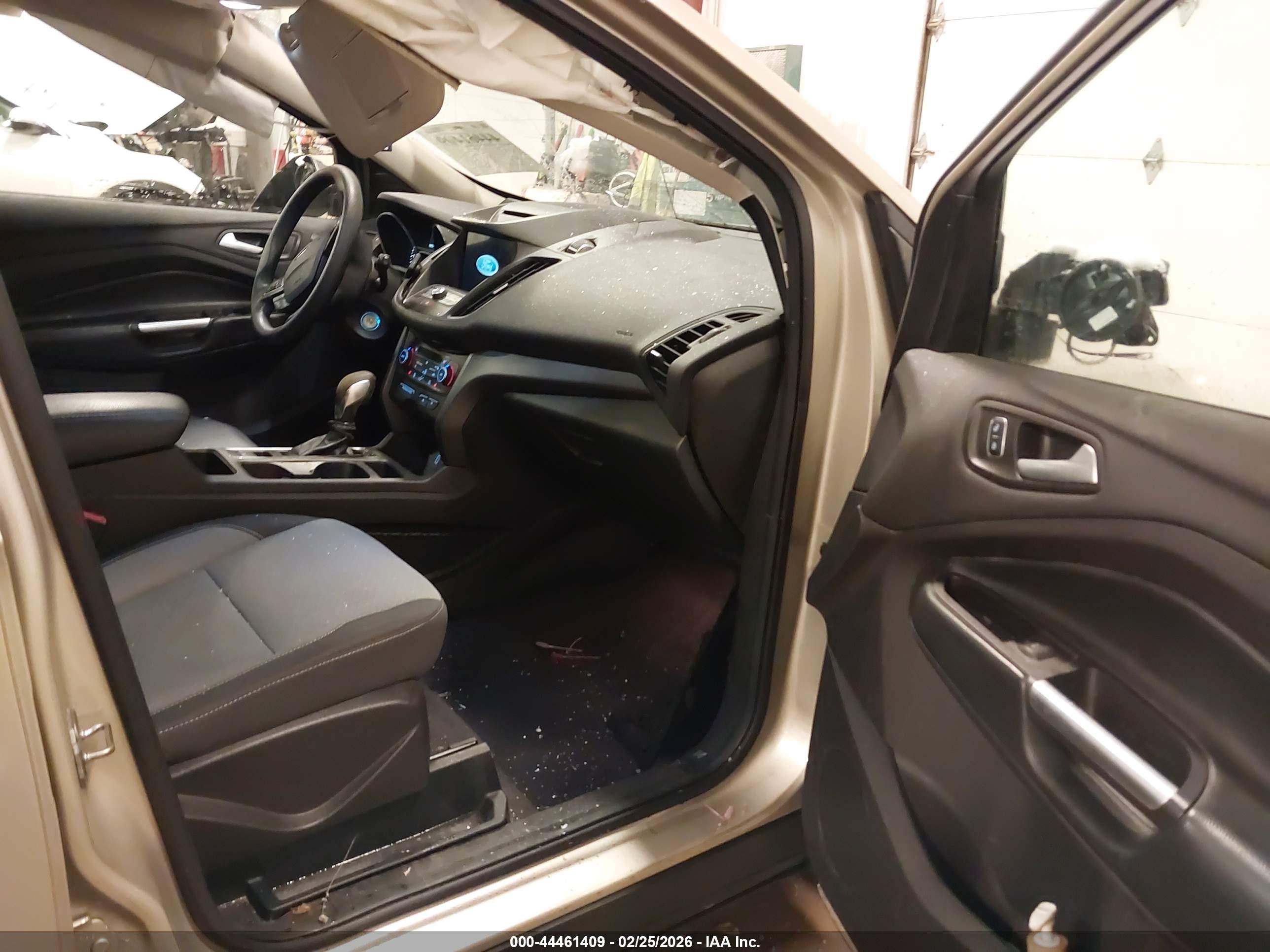 FORD ESCAPE image 5