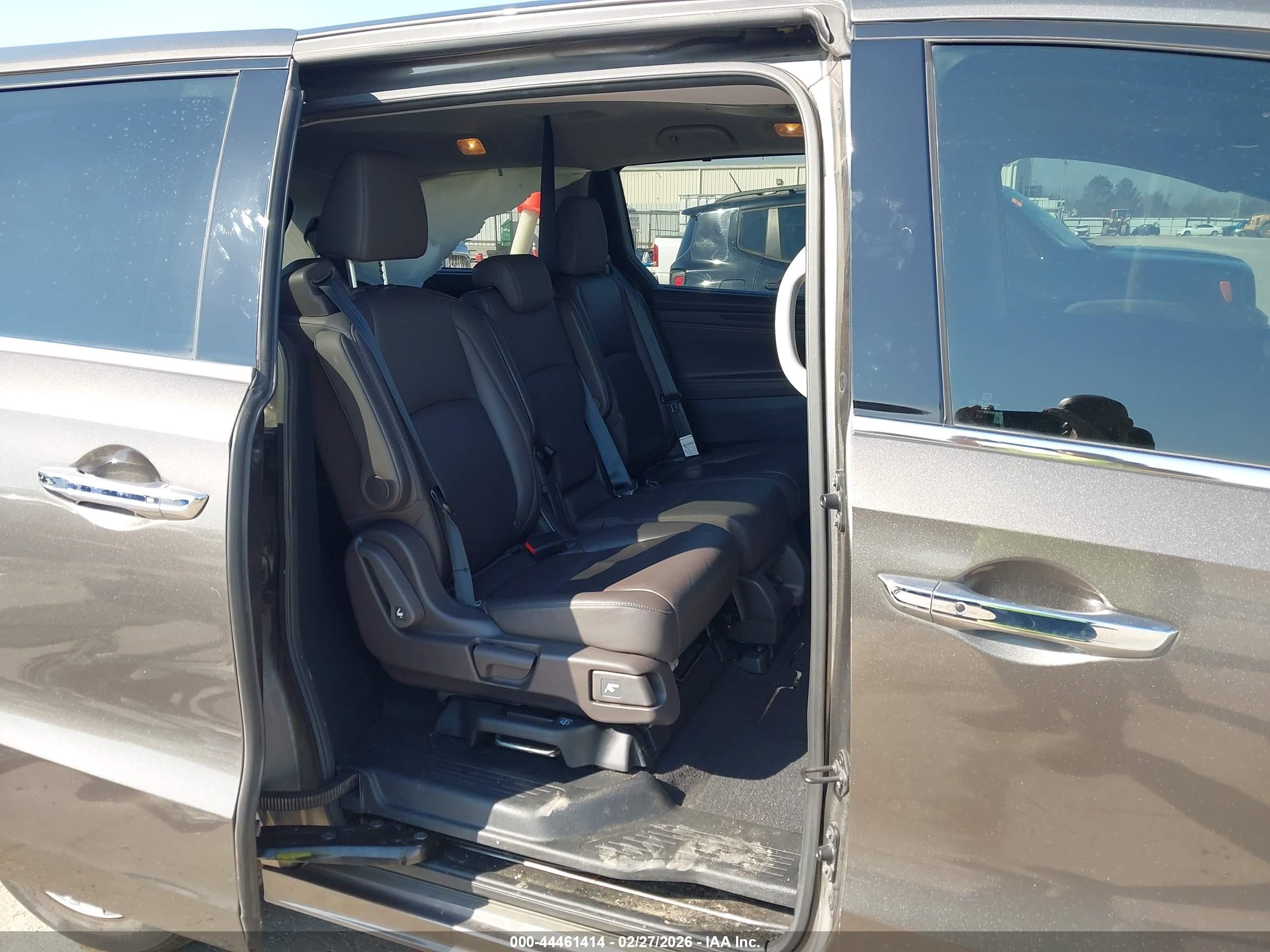 HONDA ODYSSEY image 8
