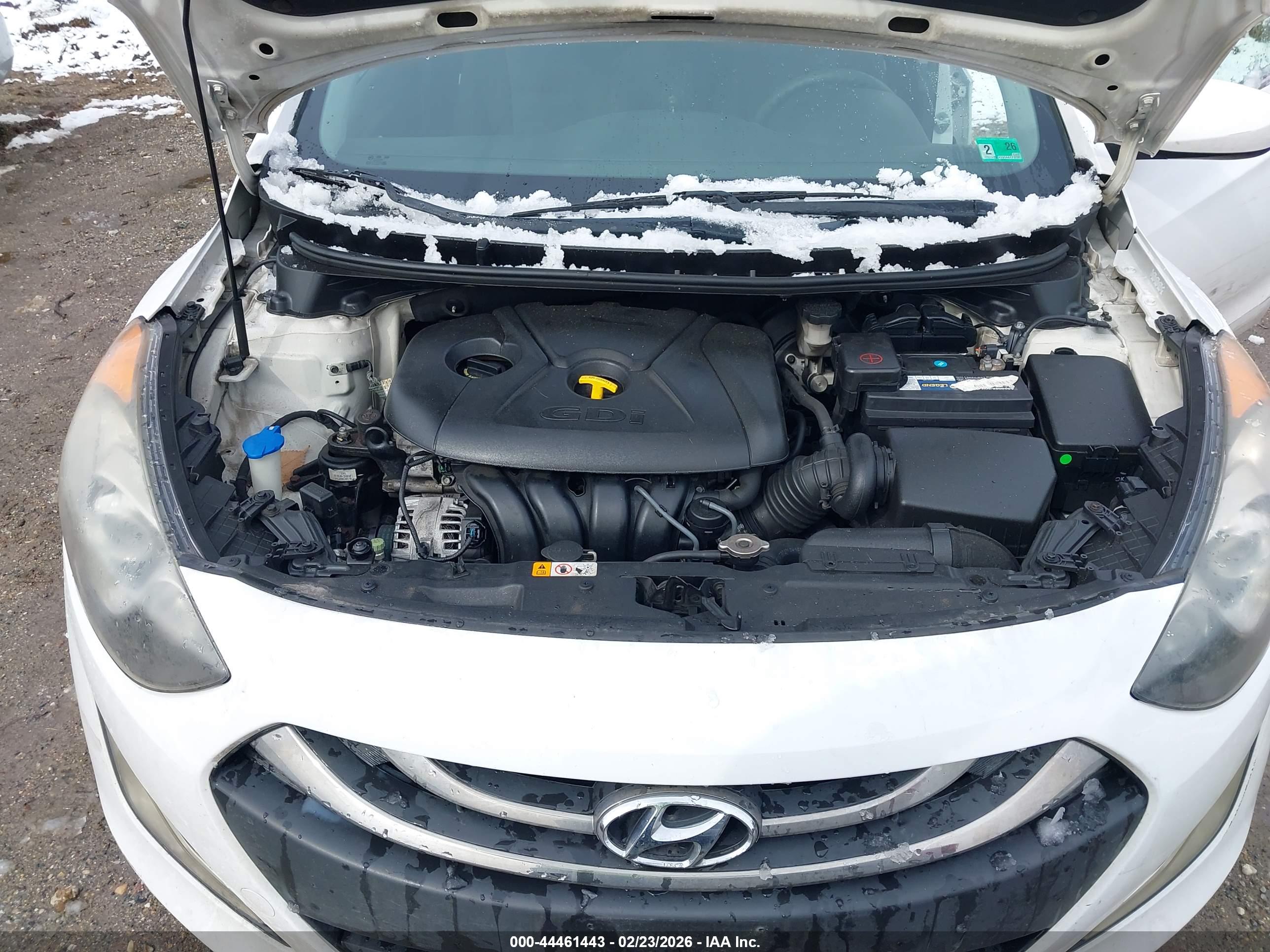 HYUNDAI ELANTRA image 10