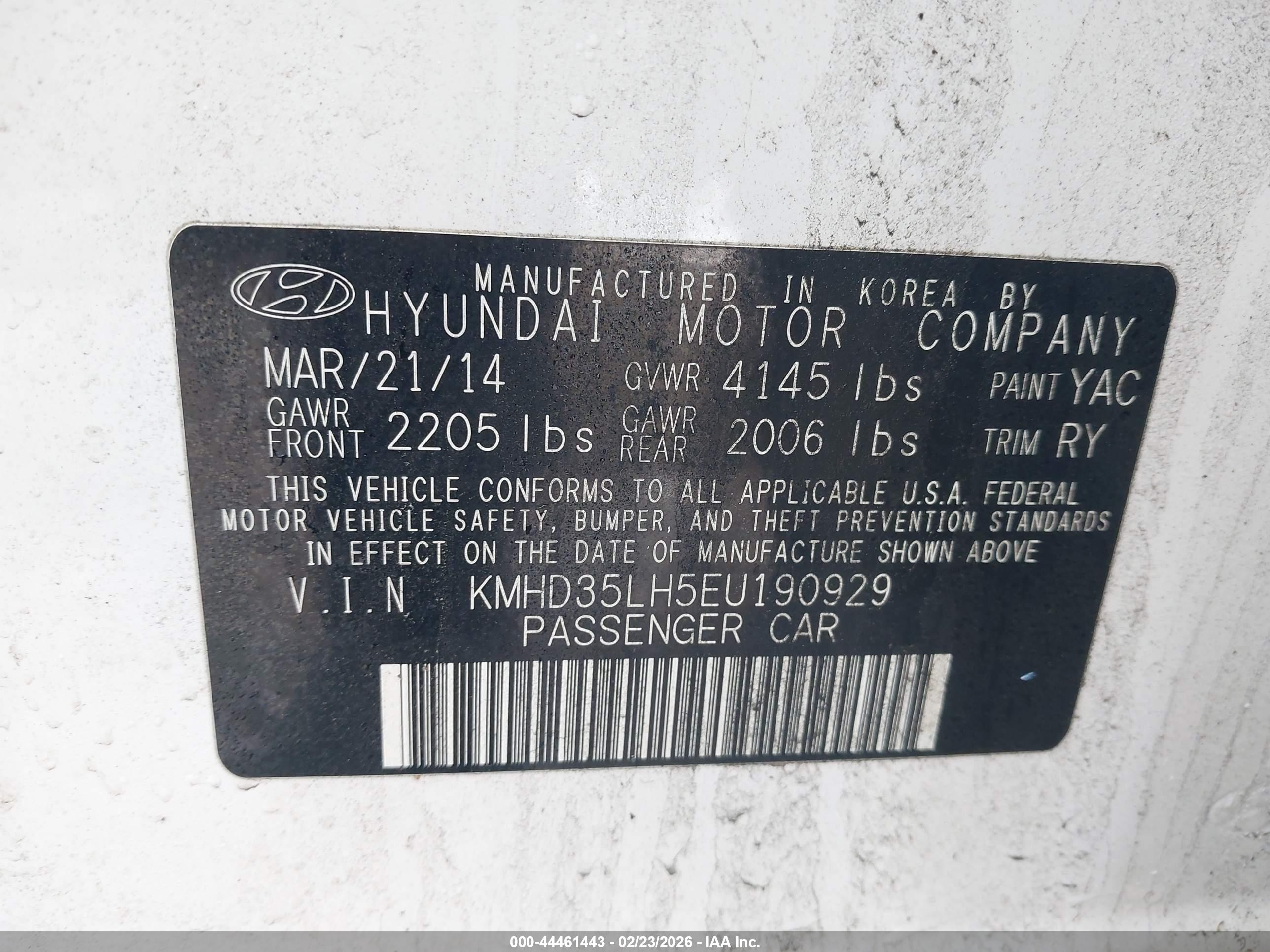 HYUNDAI ELANTRA image 9