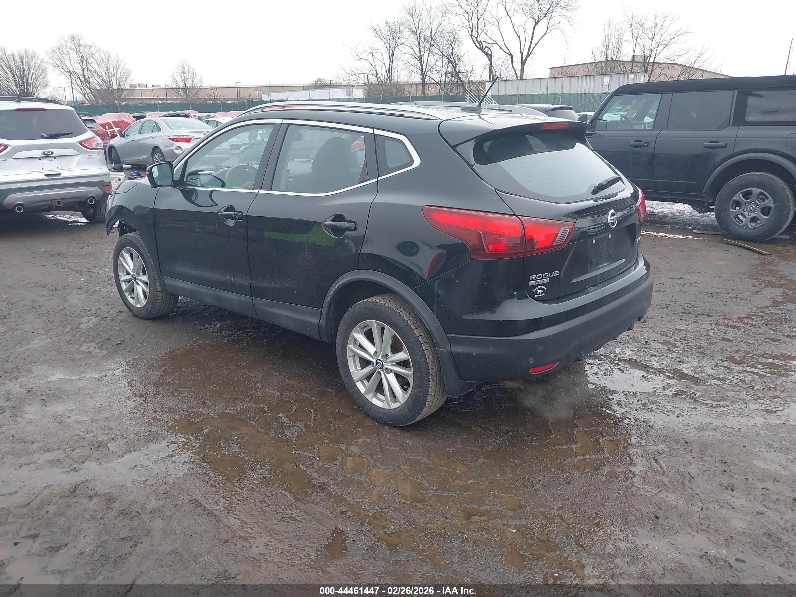 NISSAN ROGUE image 3