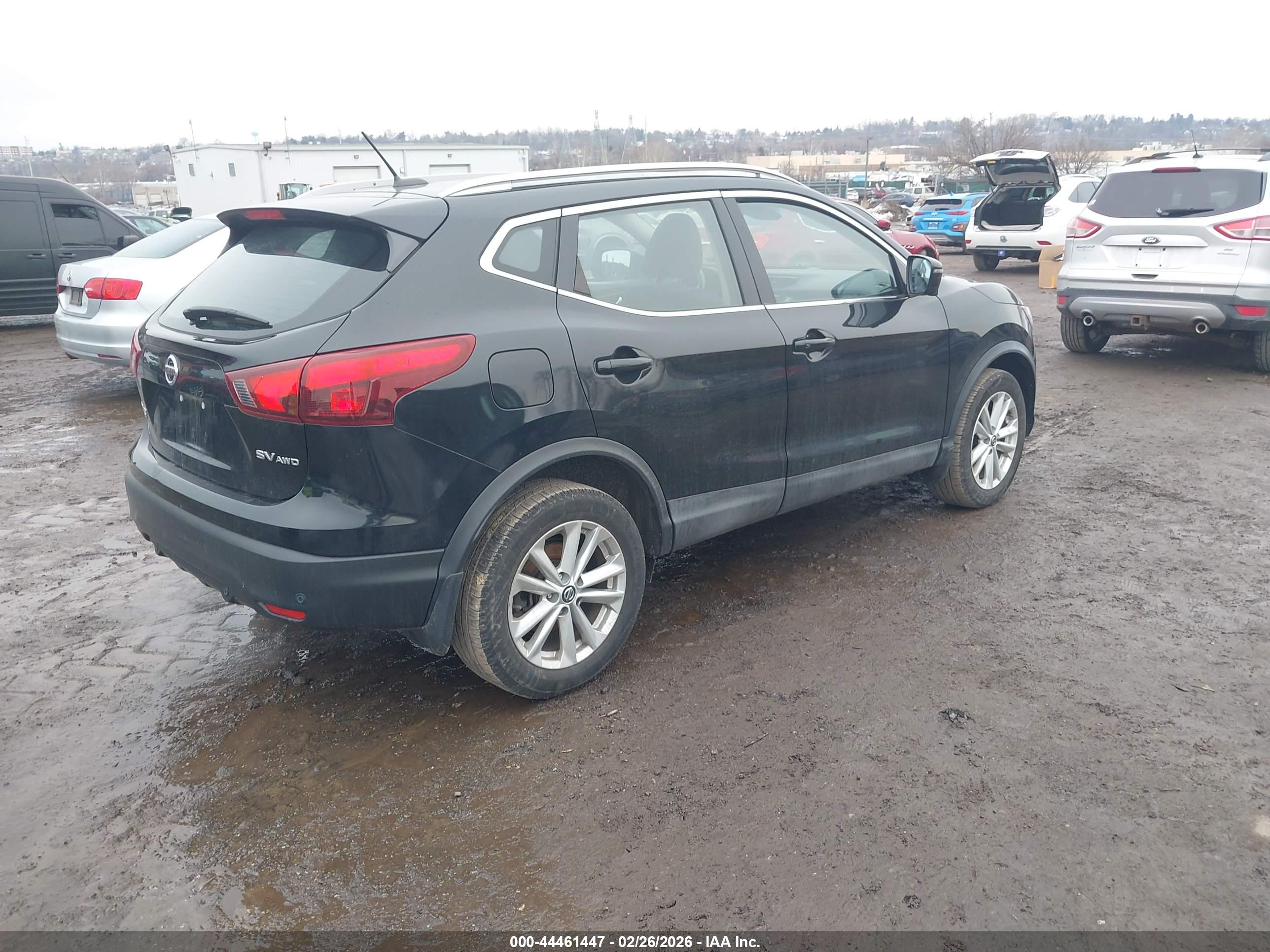 NISSAN ROGUE image 4