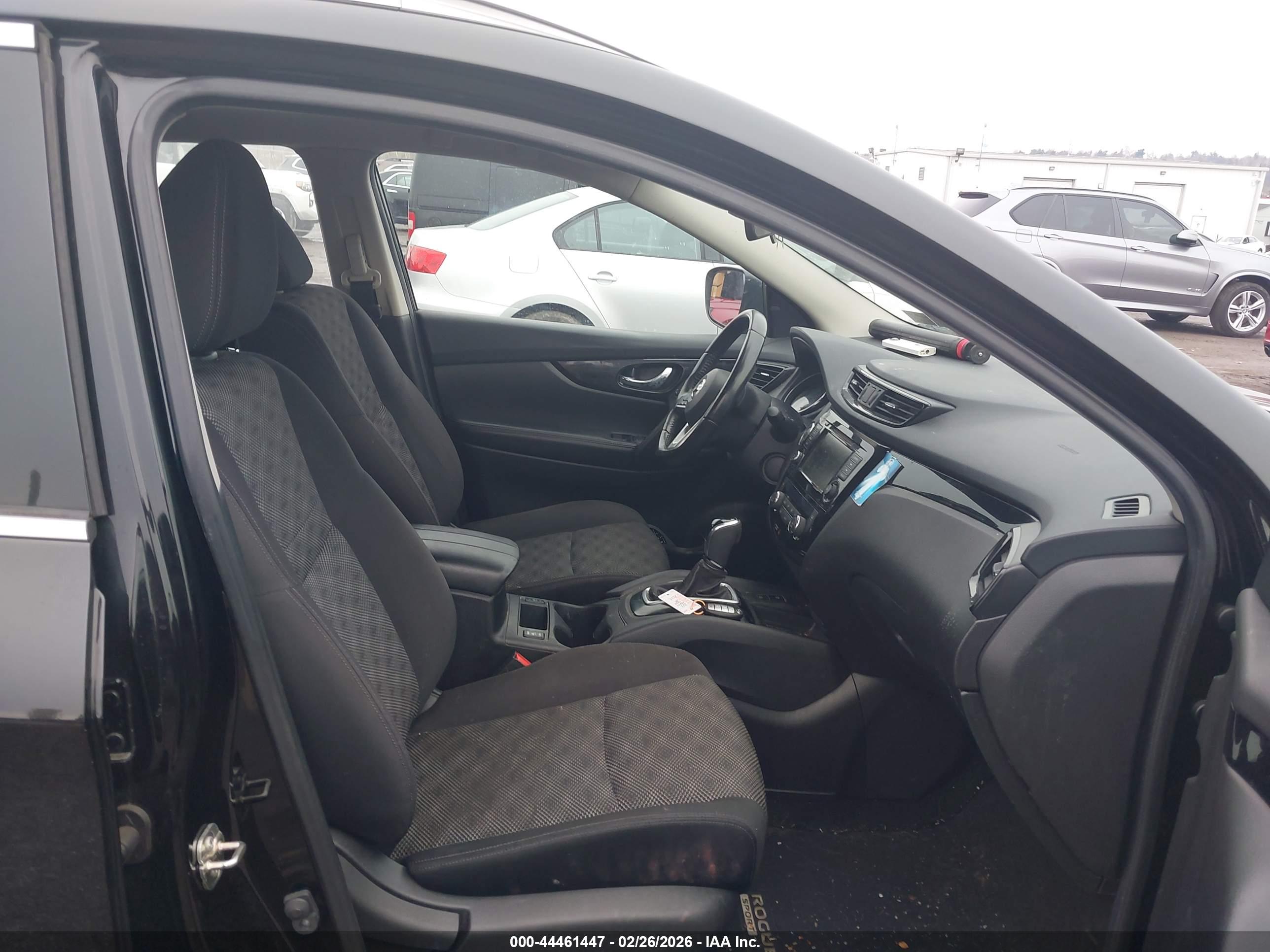 NISSAN ROGUE image 5