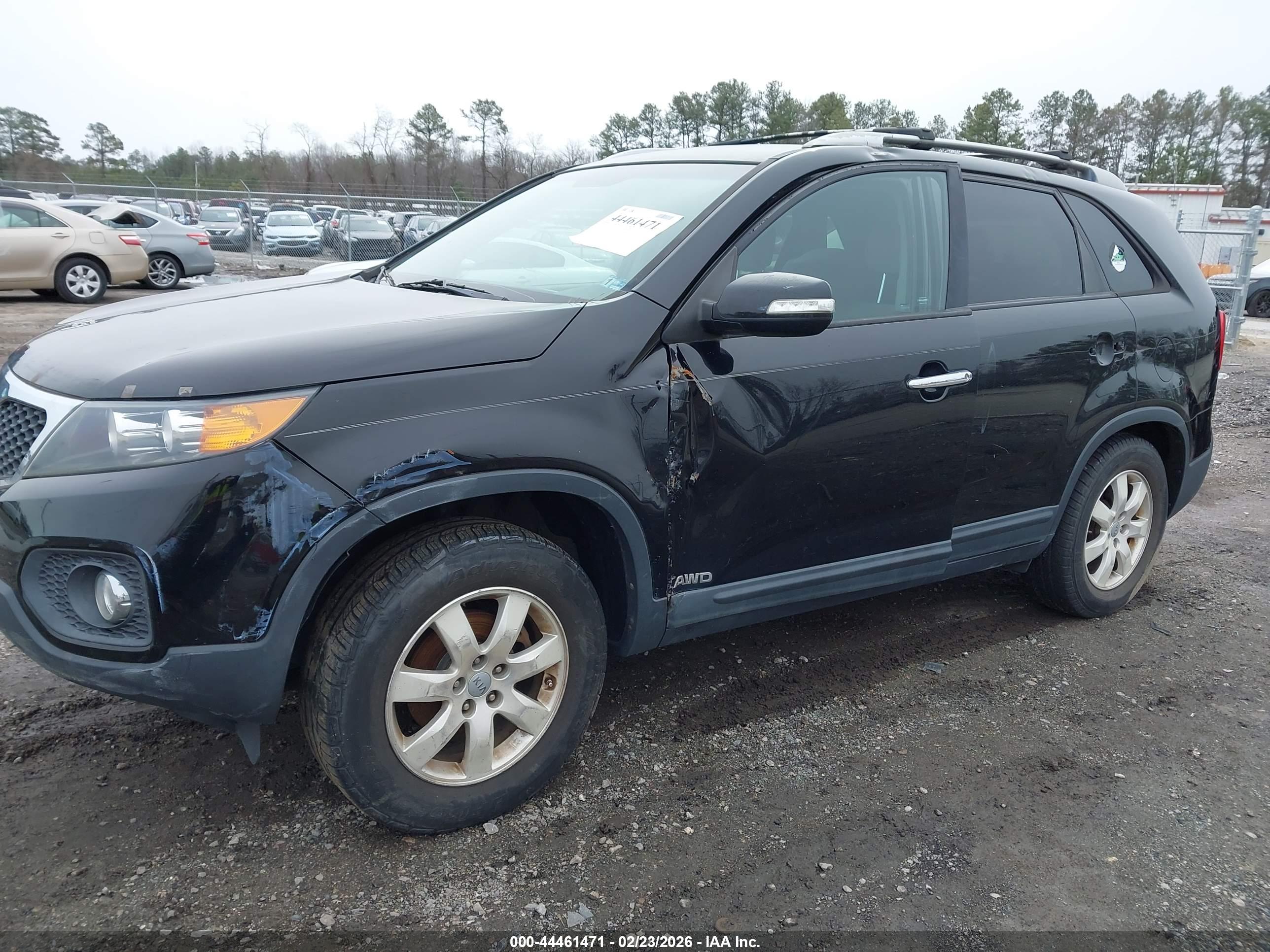 KIA SORENTO image 6