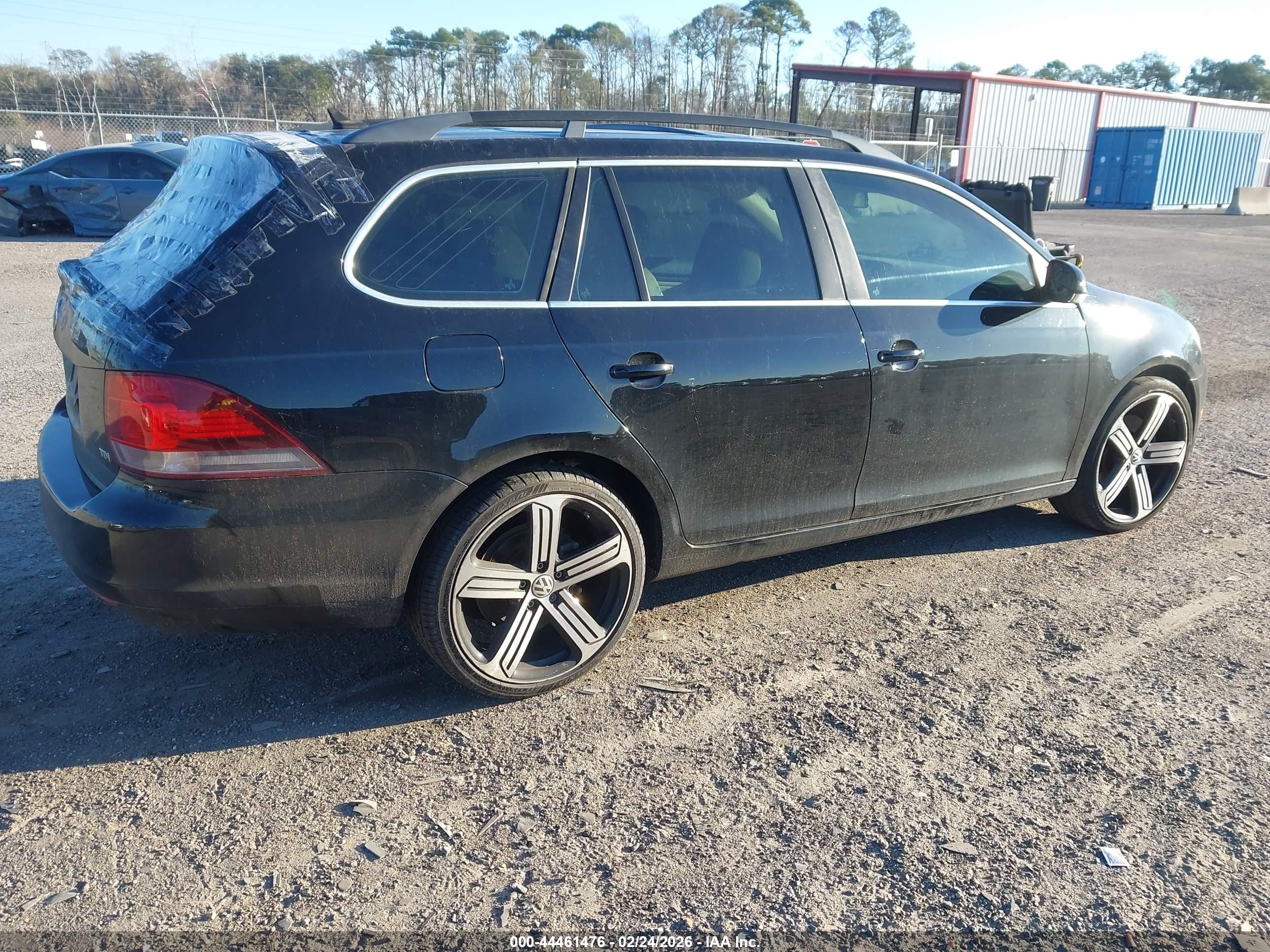VOLKSWAGEN JETTA image 4