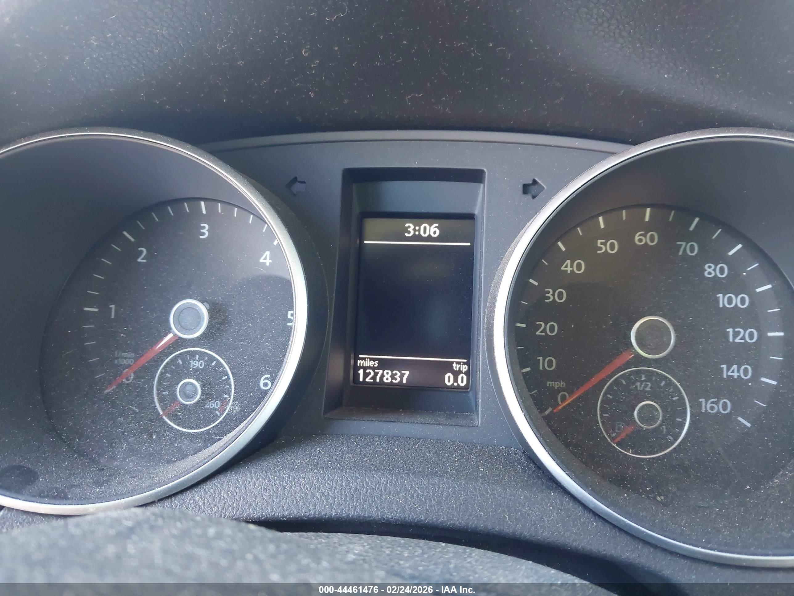 VOLKSWAGEN JETTA image 7