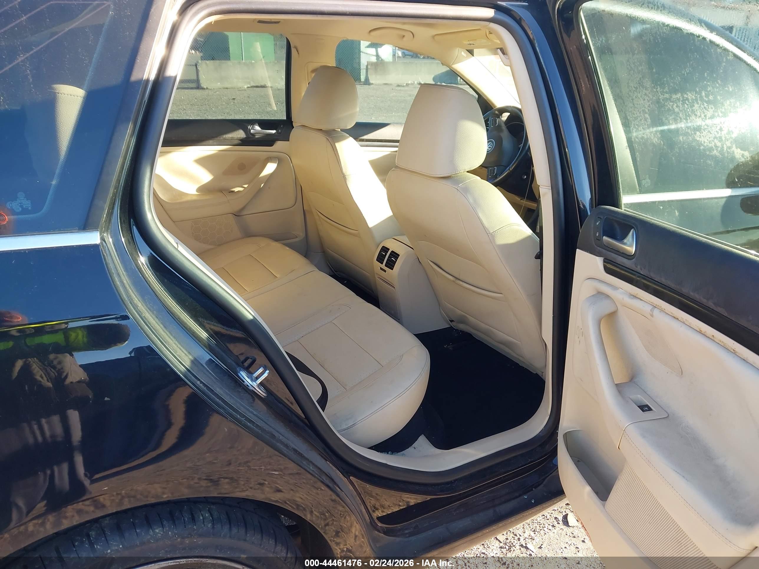 VOLKSWAGEN JETTA image 8