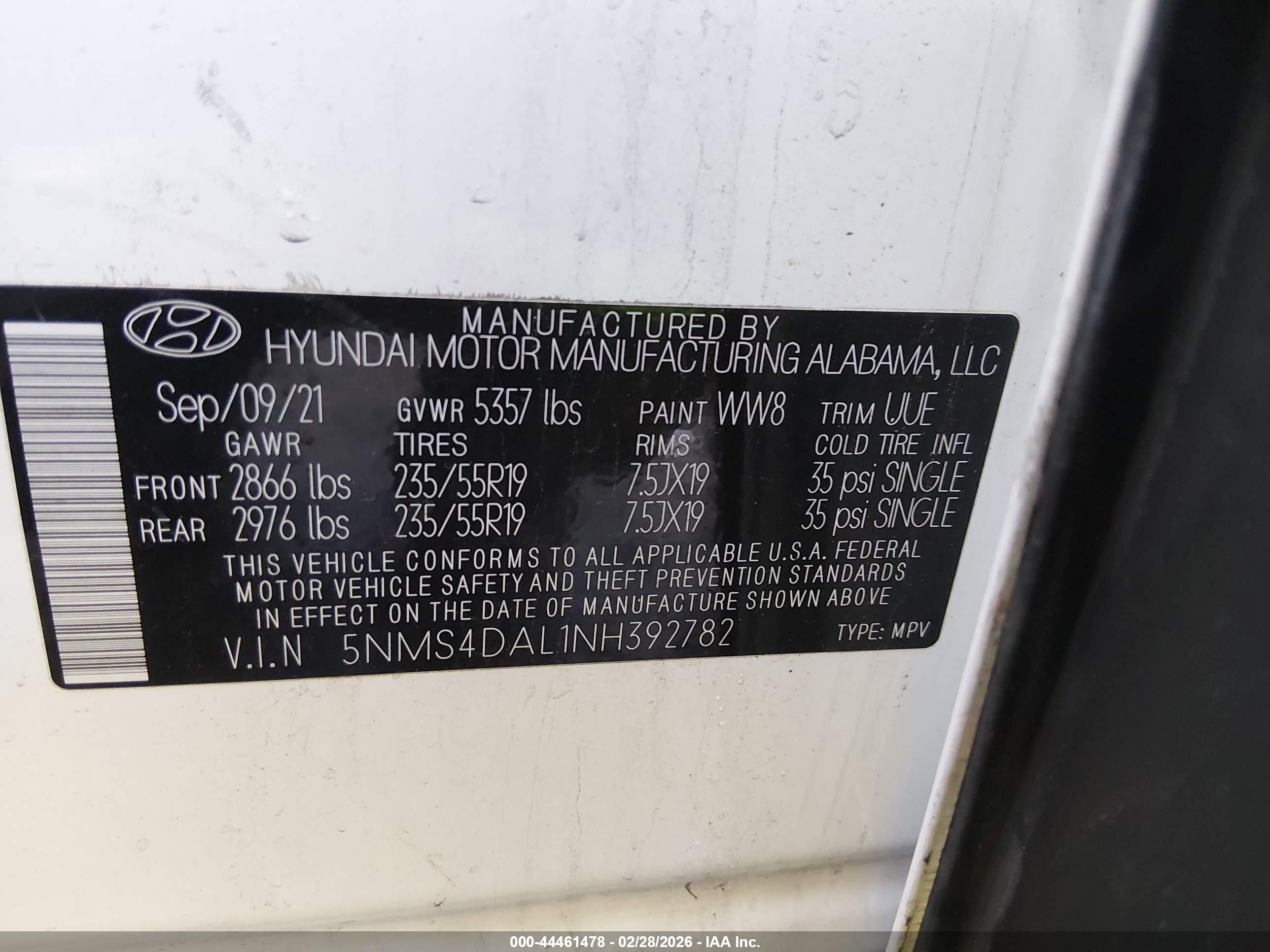 HYUNDAI SANTA image 9