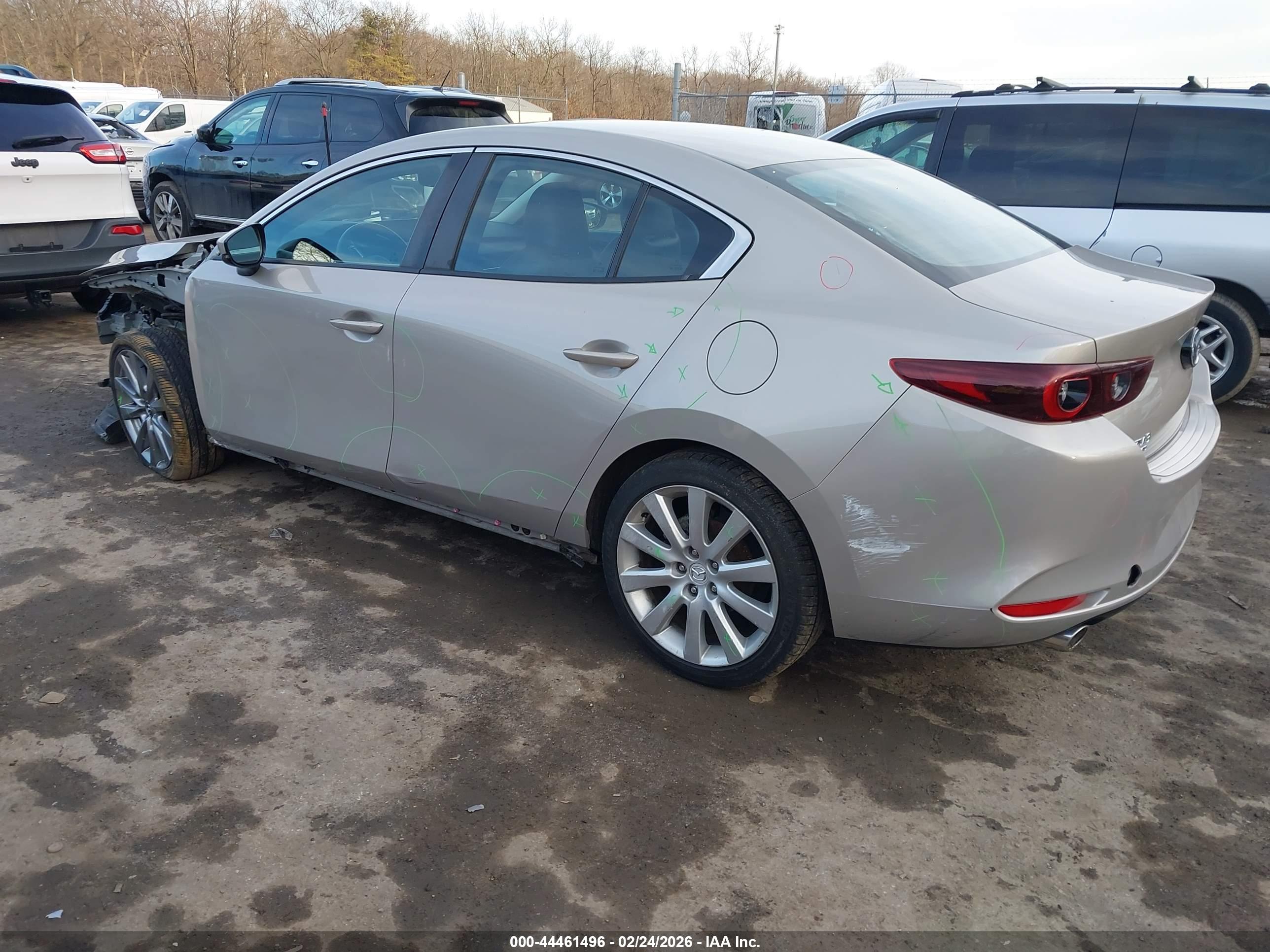 MAZDA MAZDA3 image 3