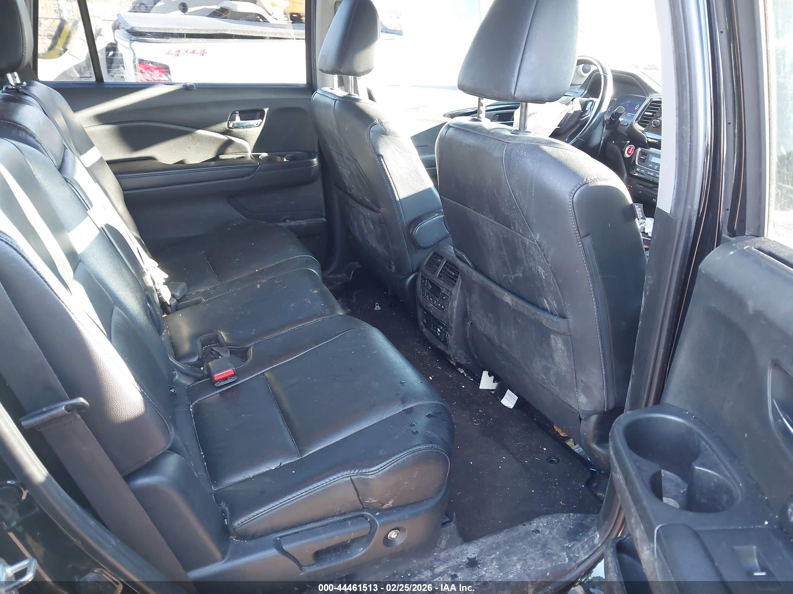 HONDA PILOT image 8