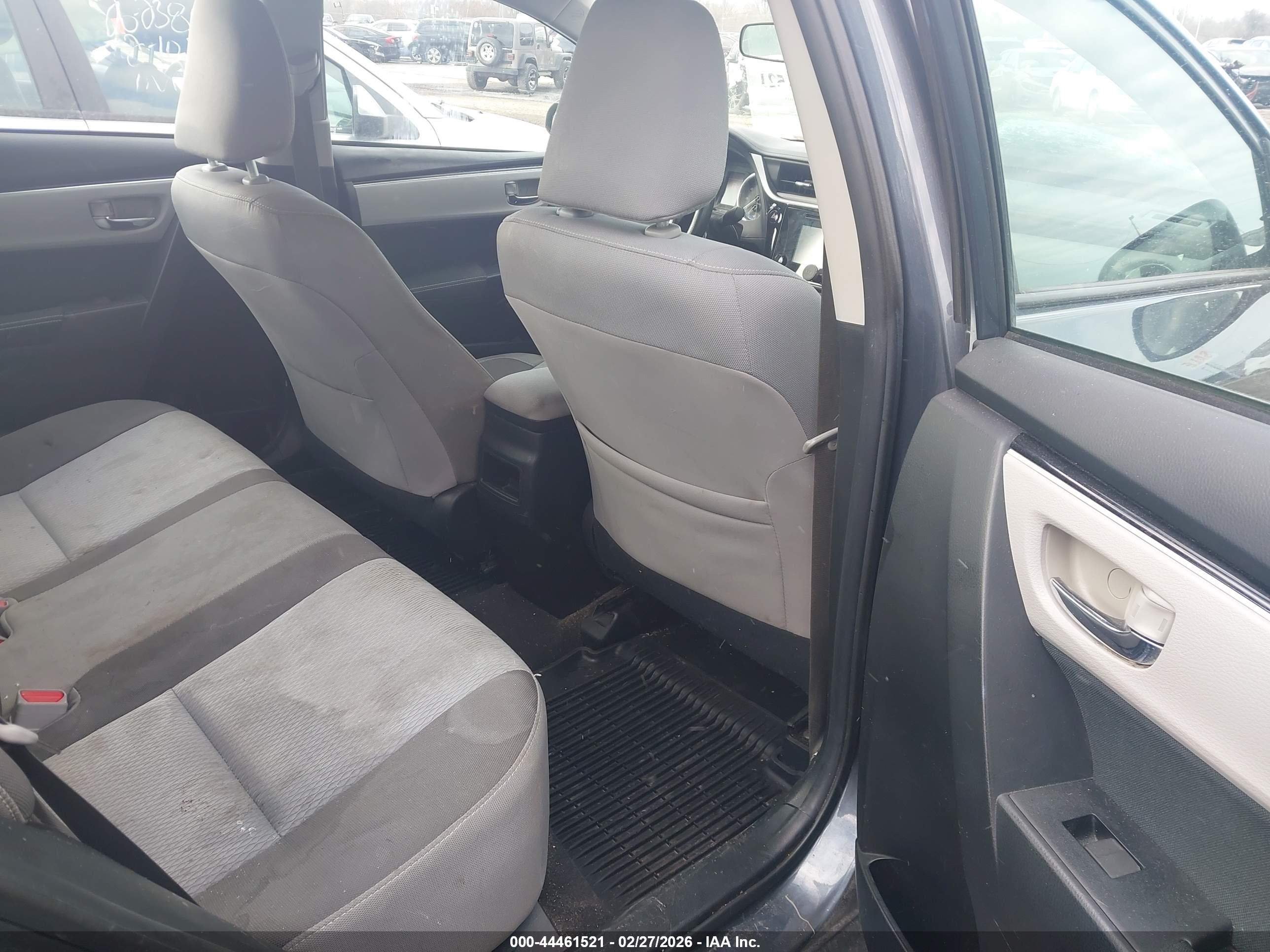 TOYOTA COROLLA image 8