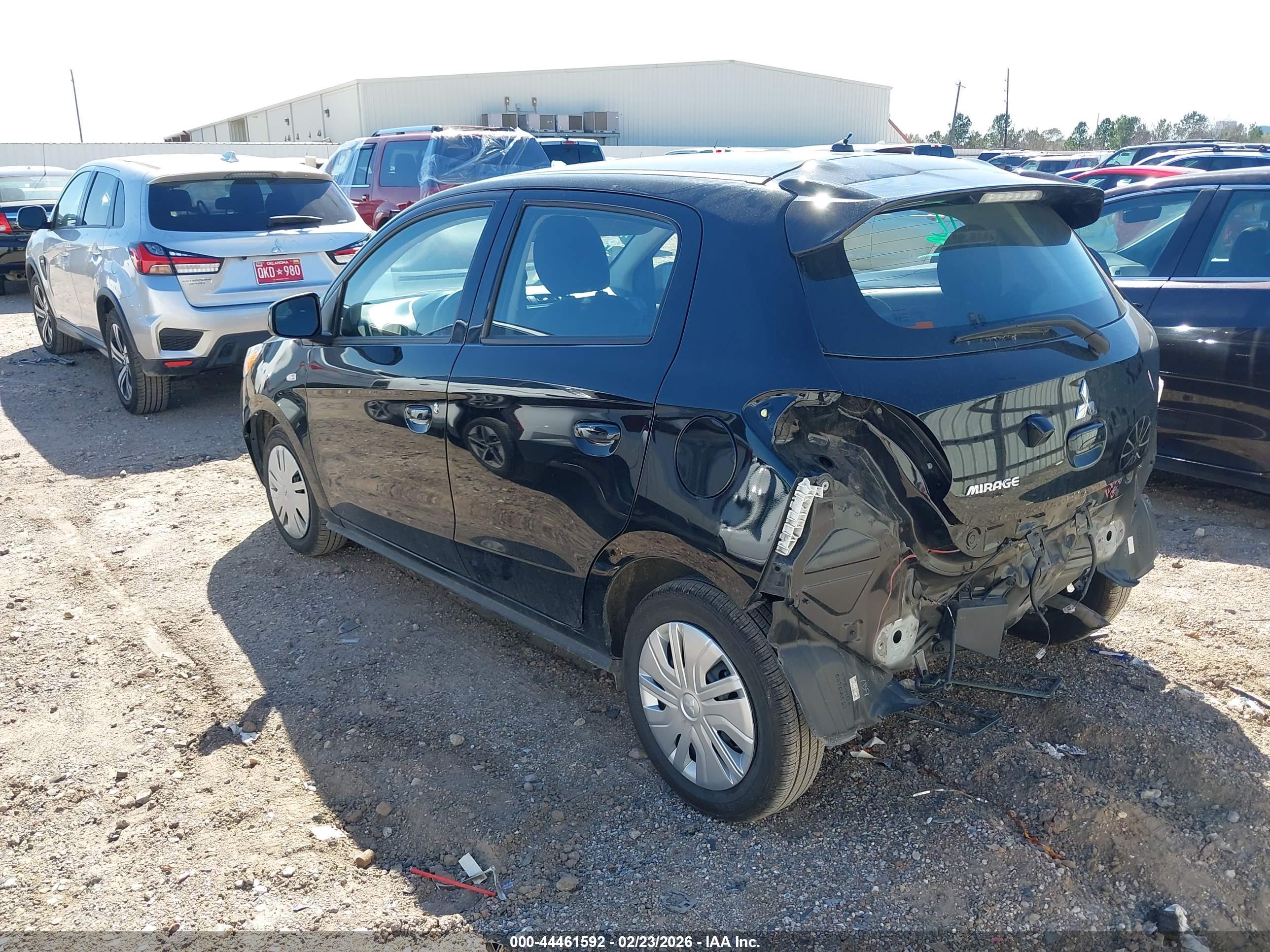 MITSUBISHI MIRAGE image 3
