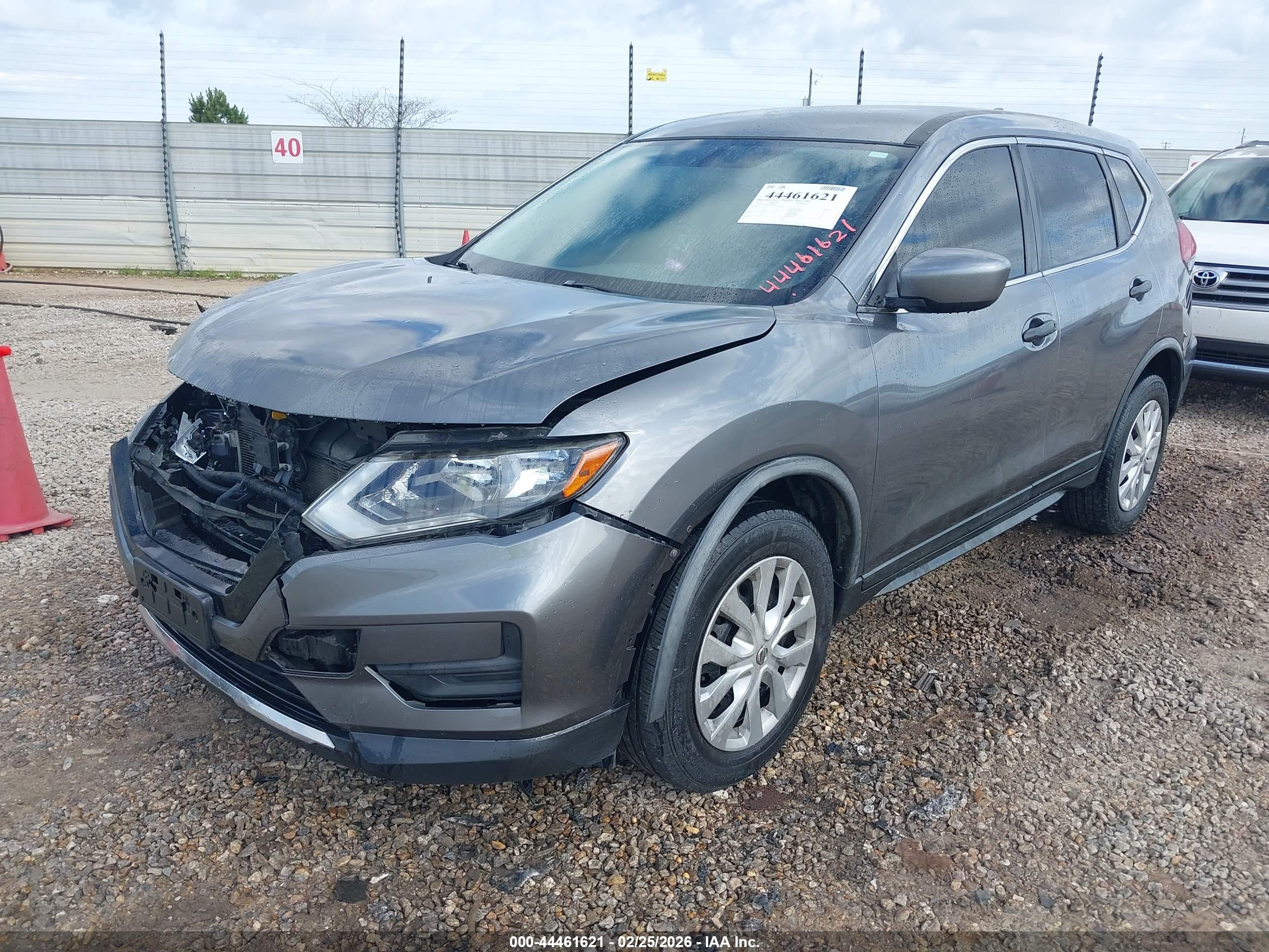 NISSAN ROGUE image 2