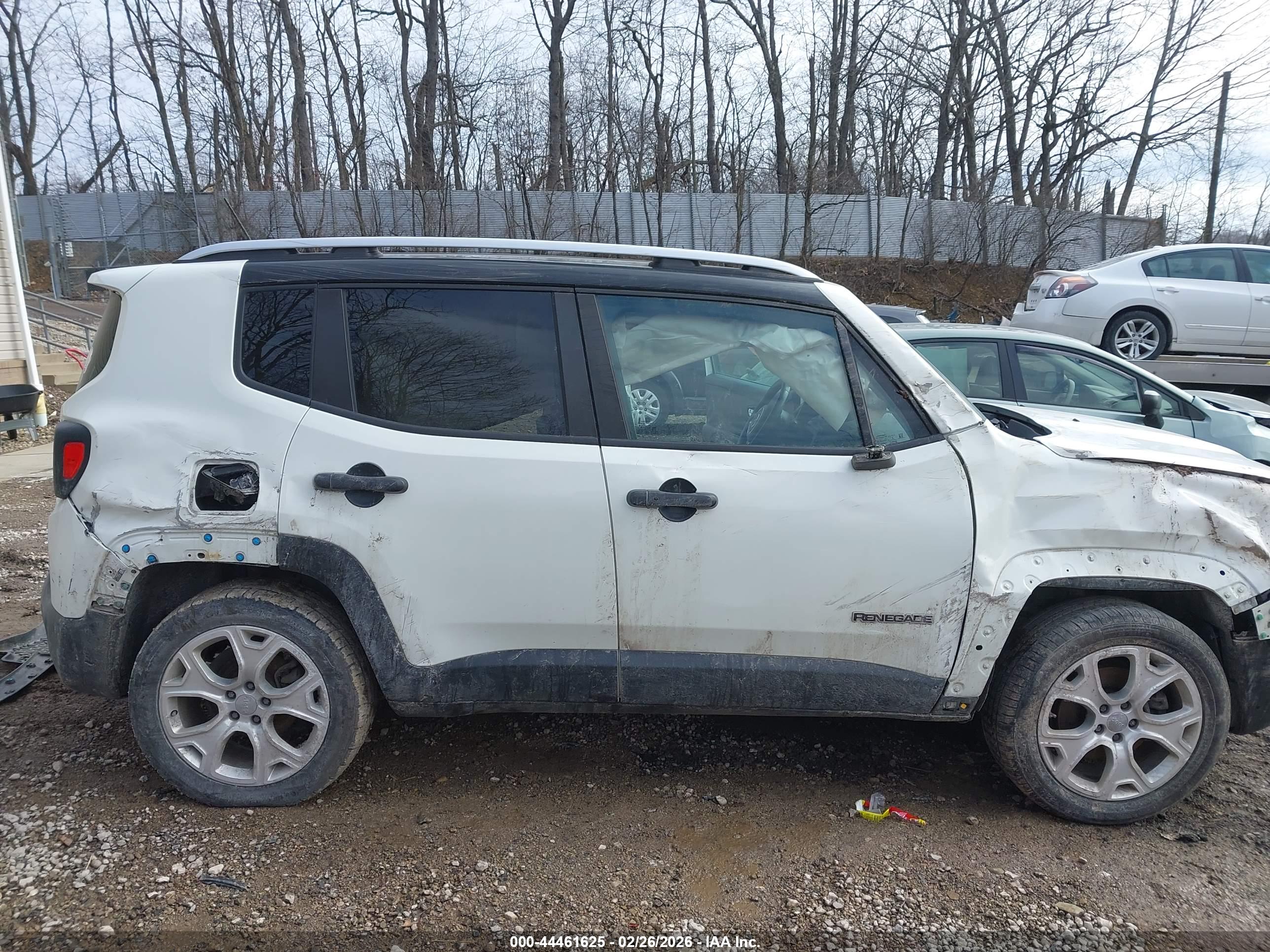 JEEP RENEGADE image 6
