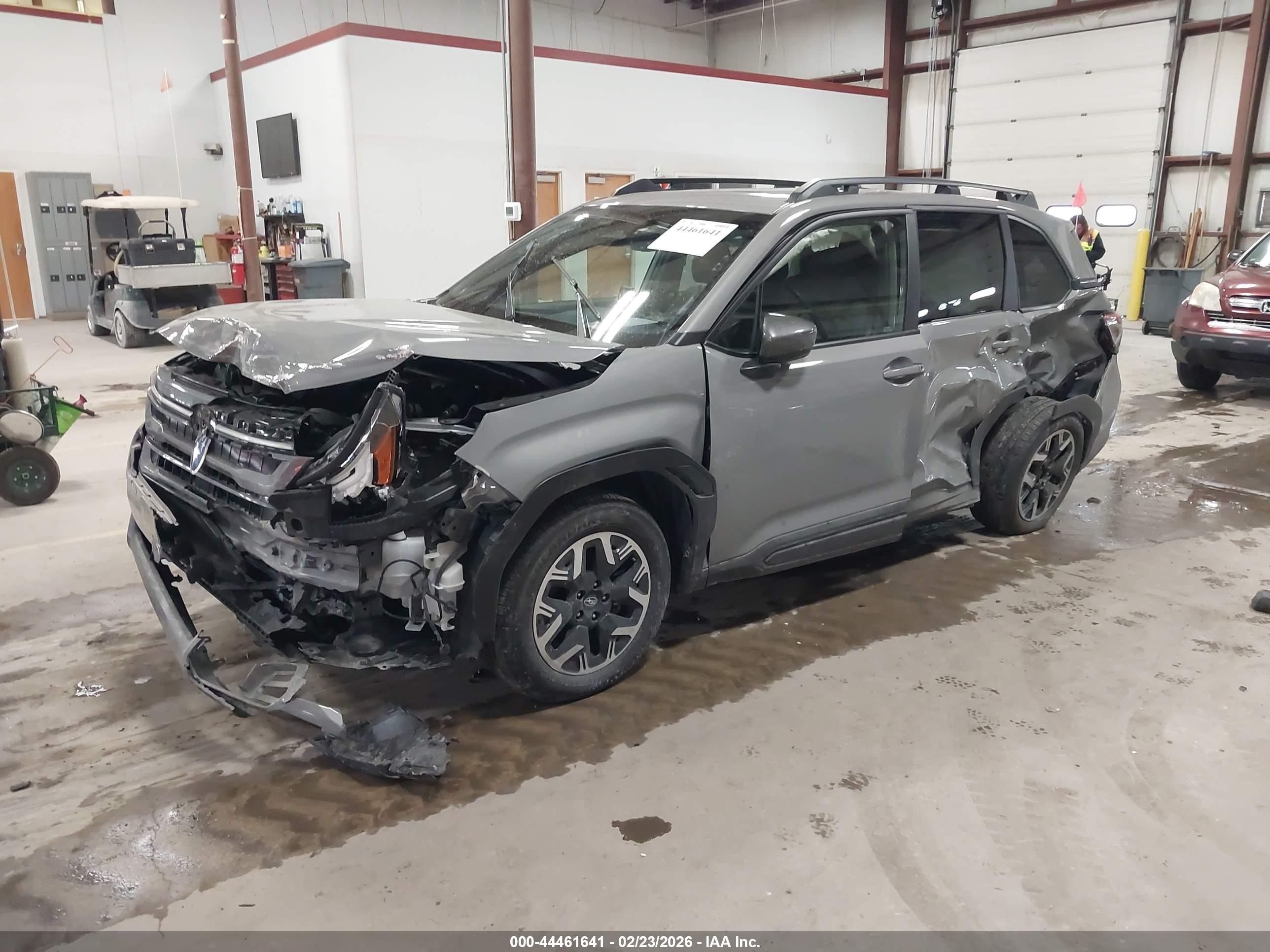SUBARU FORESTER image 2