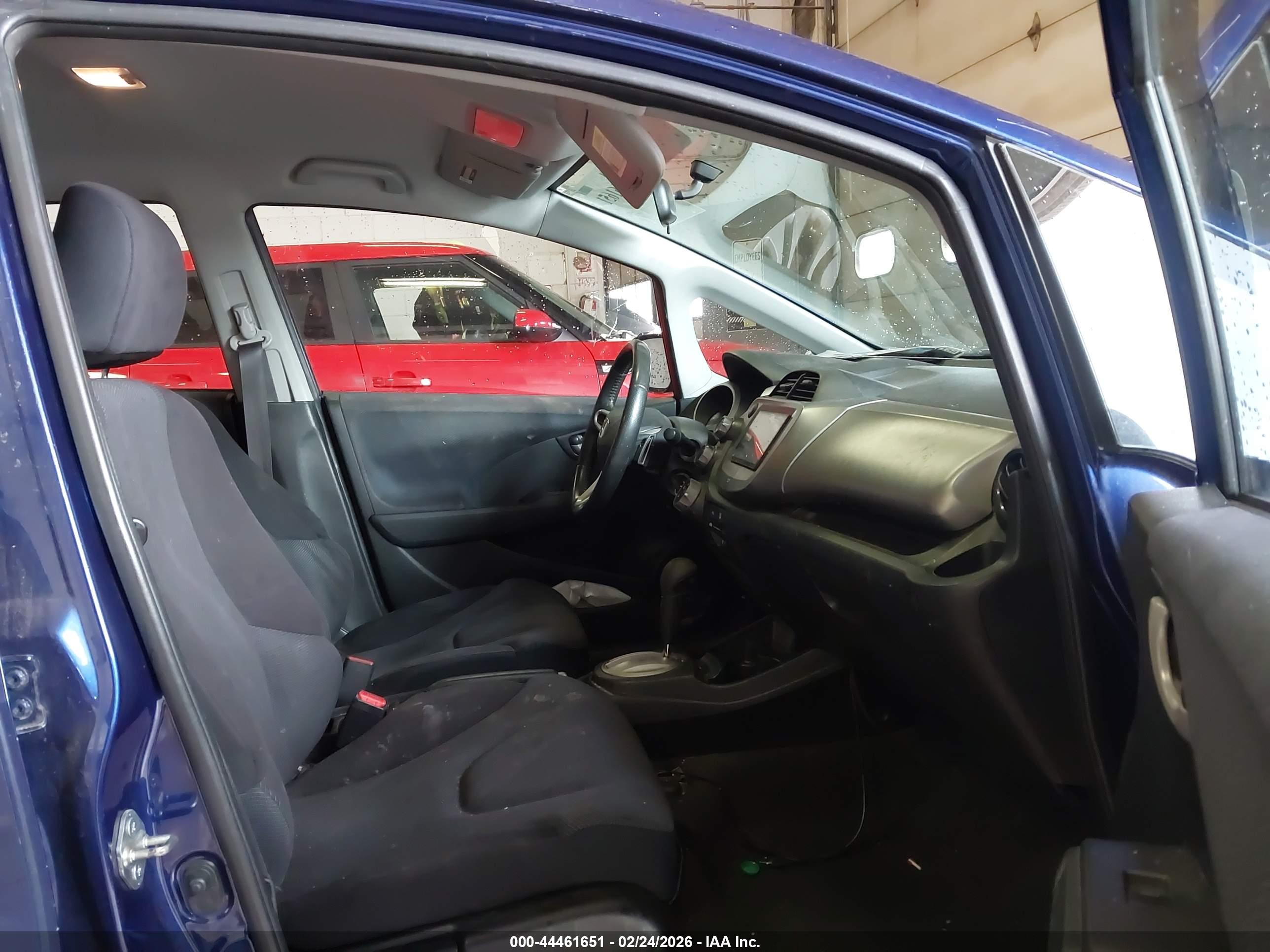 HONDA FIT image 5