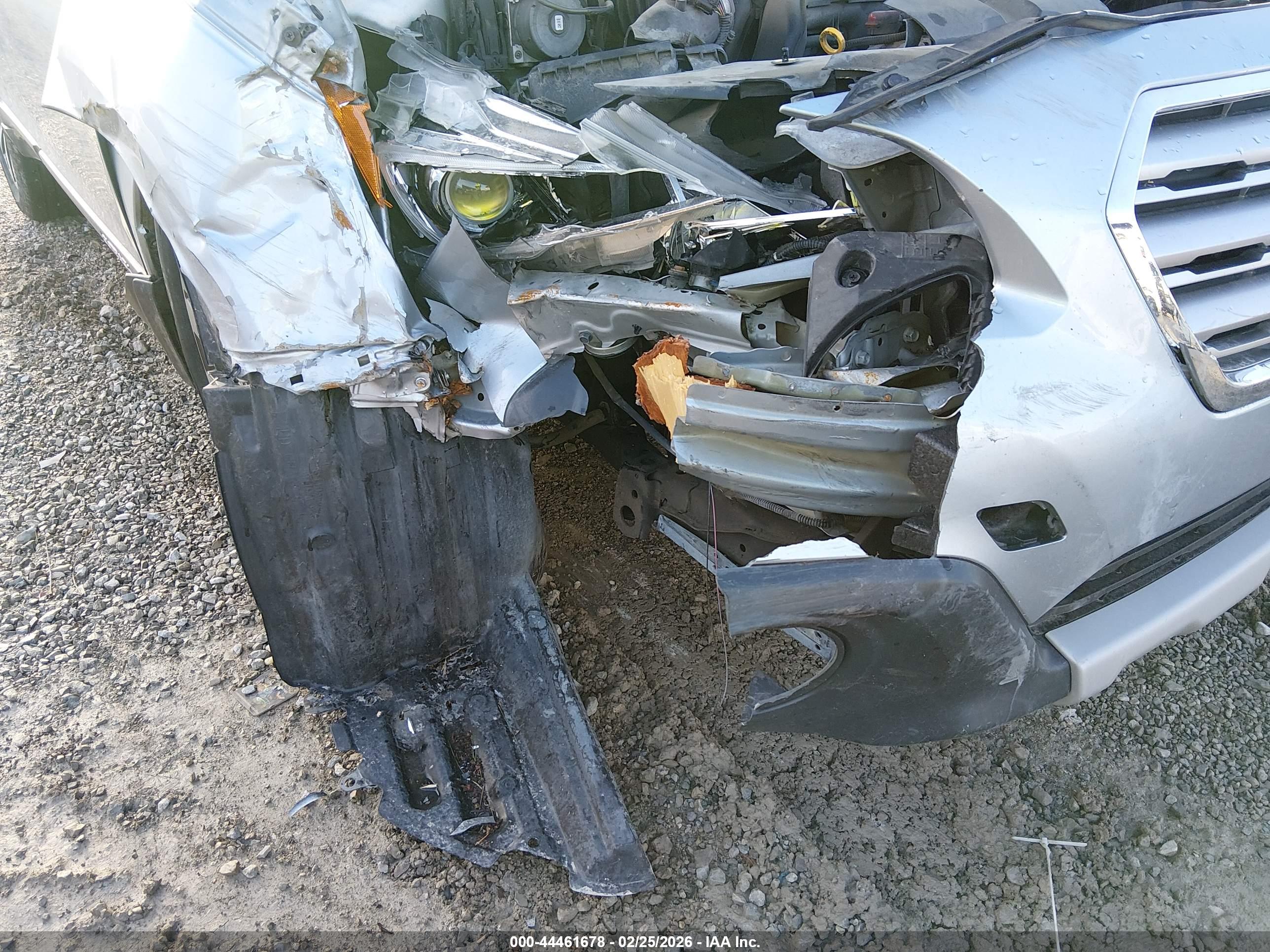 SUBARU OUTBACK image 6