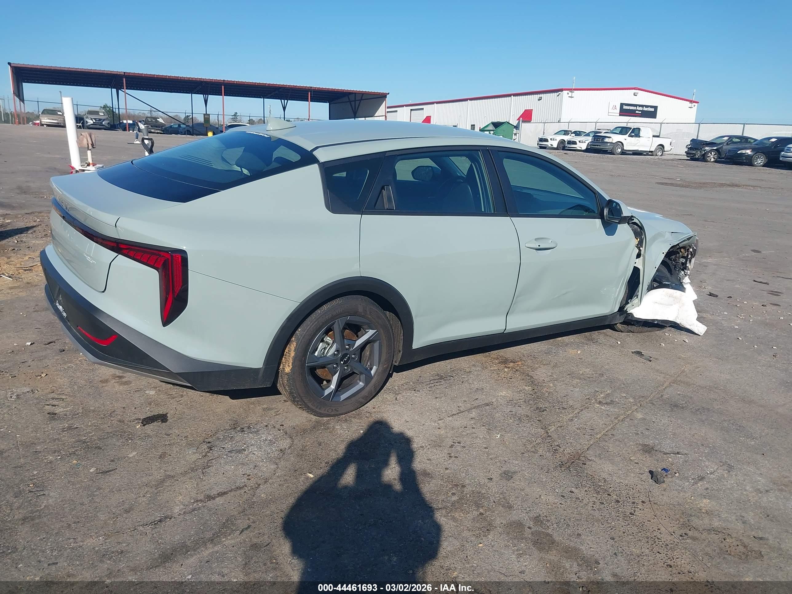 KIA K4 image 4