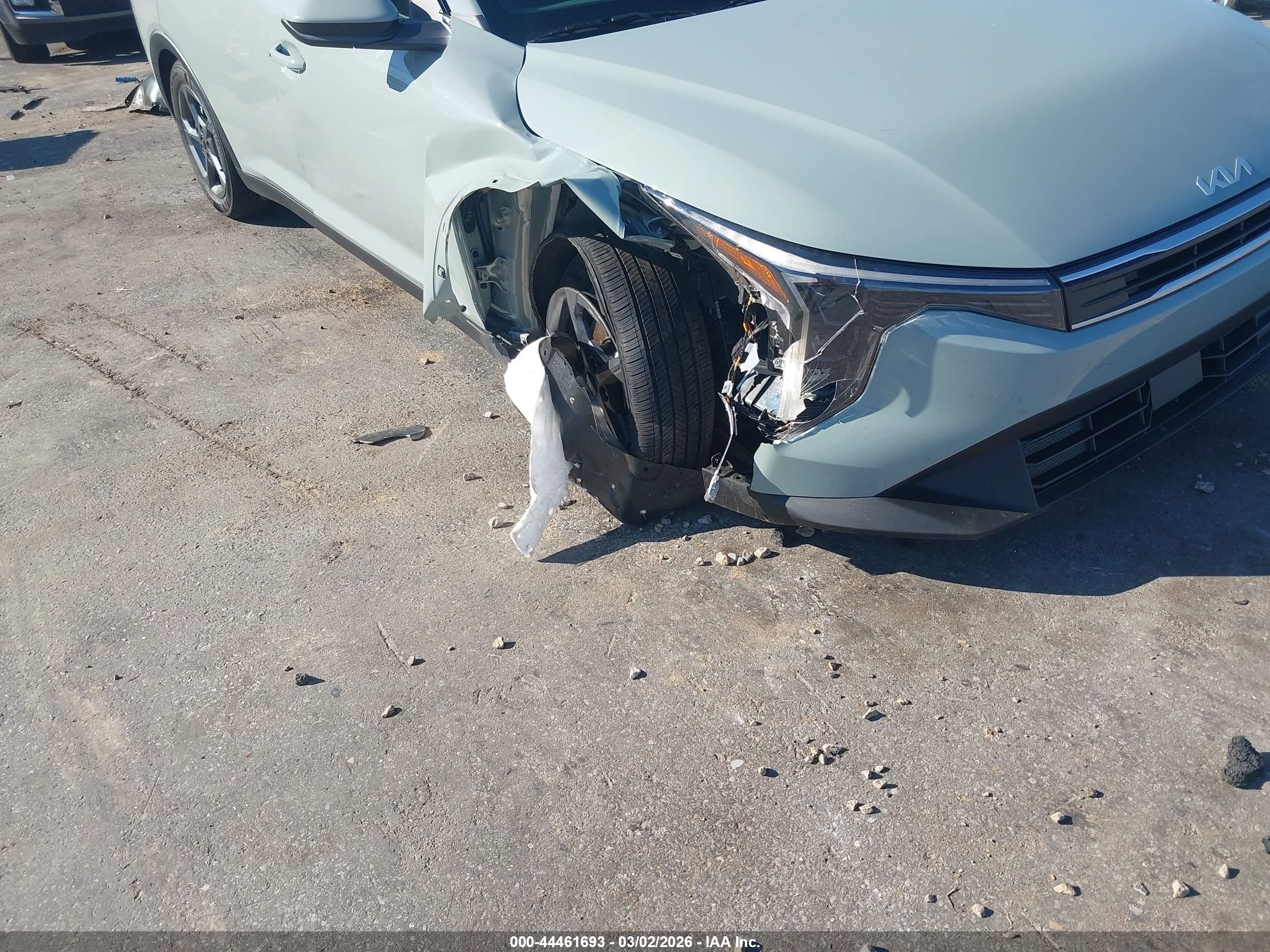 KIA K4 image 6