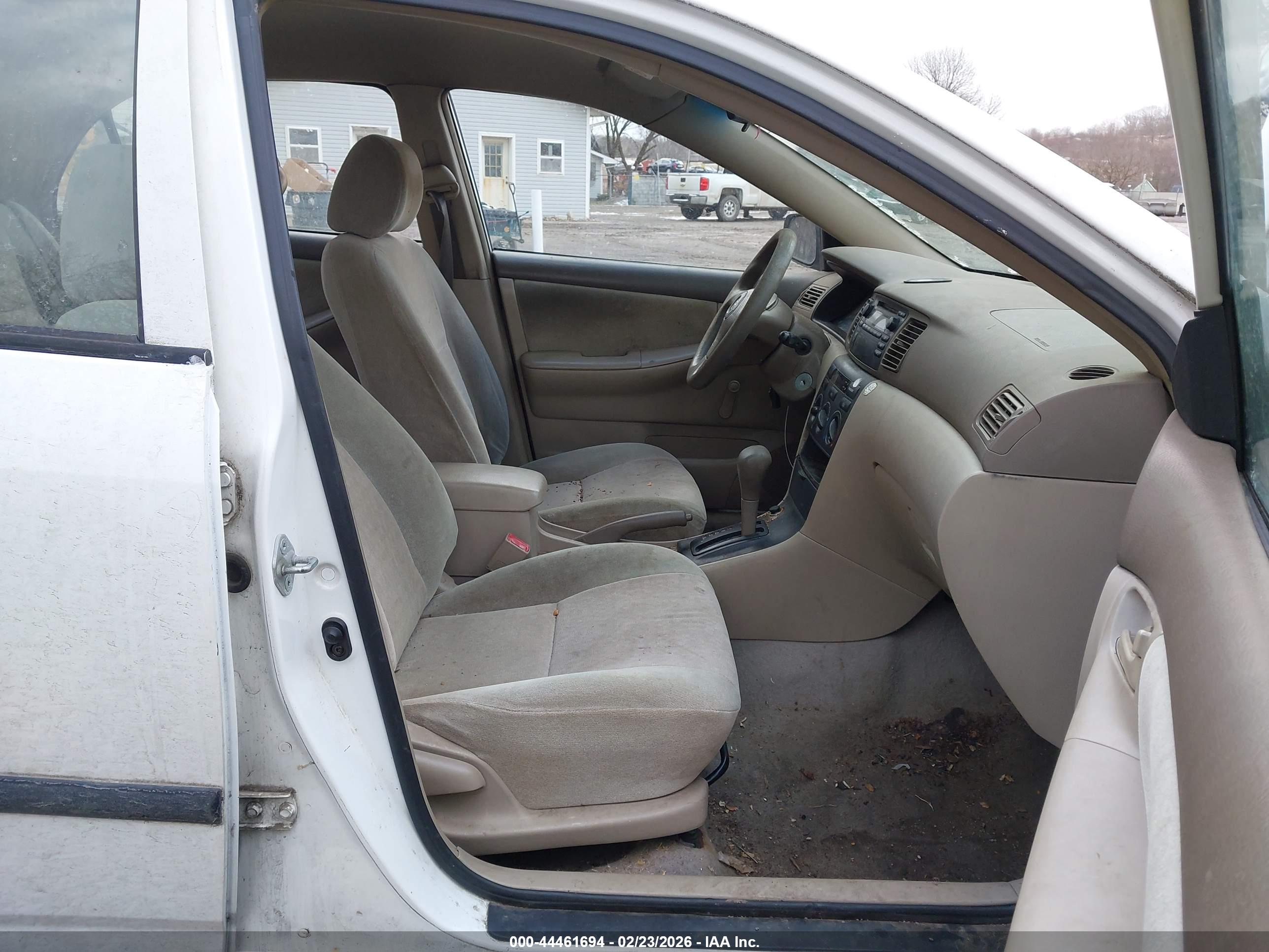TOYOTA COROLLA image 5